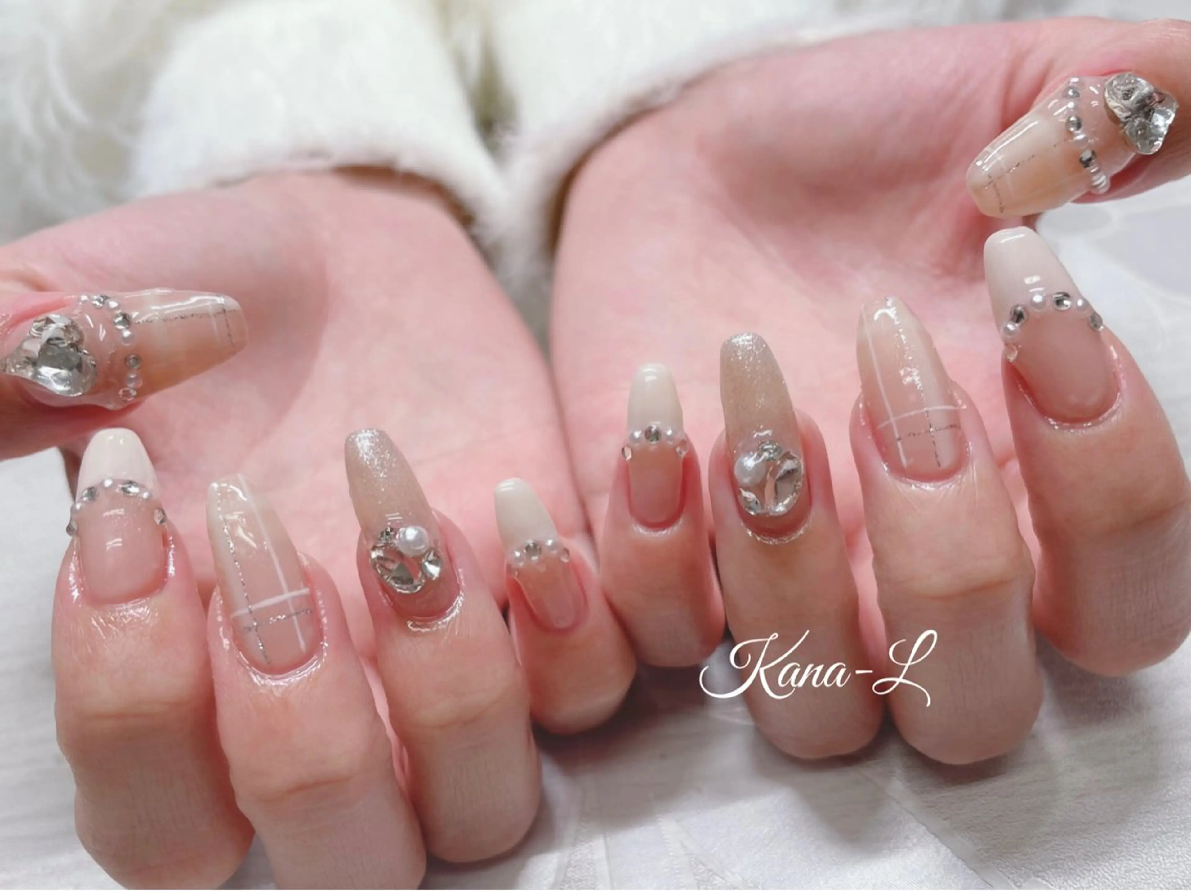 ネイル フレンチネイル ジェルネイル 韓国ネイル パラジェル ワンホンネイル 芦辺 香奈のネイルデザイン