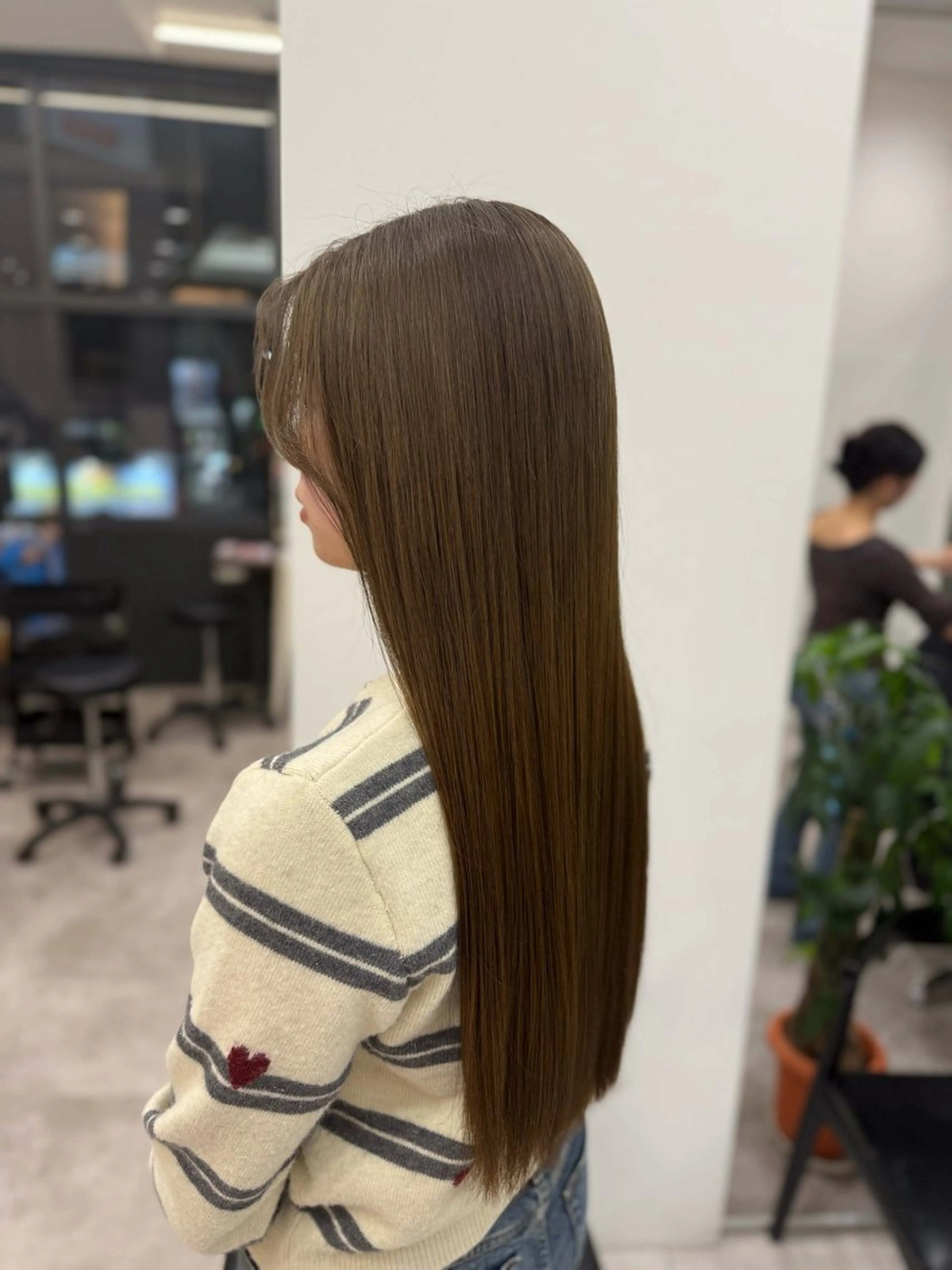 ロング カラー ベージュカラー オリーブベージュ カット ヘアカラー トリートメント 渋谷髪質改善/縮毛 矯正/かすが🪽🫧のヘアスタイル