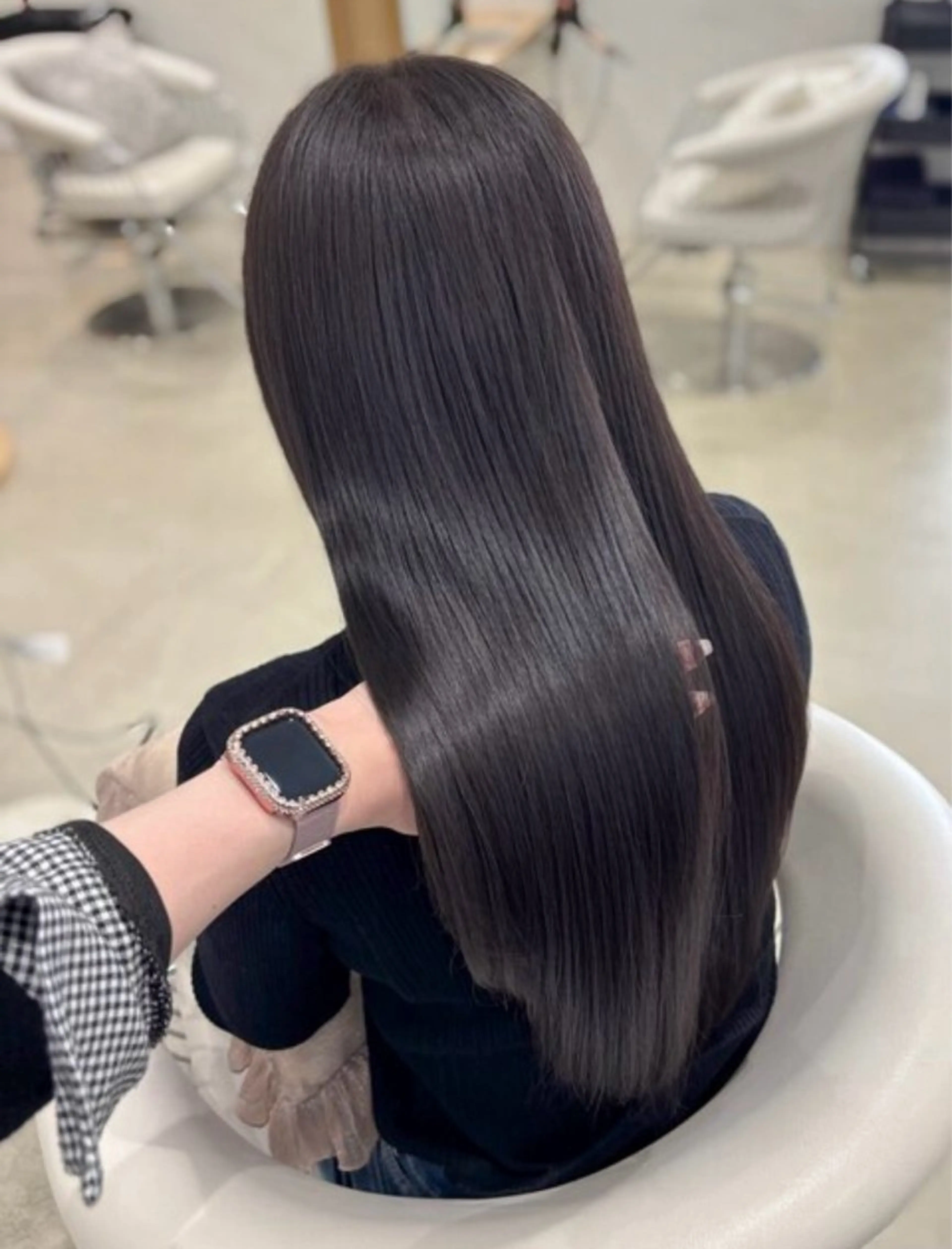 ロング 縮毛矯正 mana /韓国風レイヤーのヘアスタイル