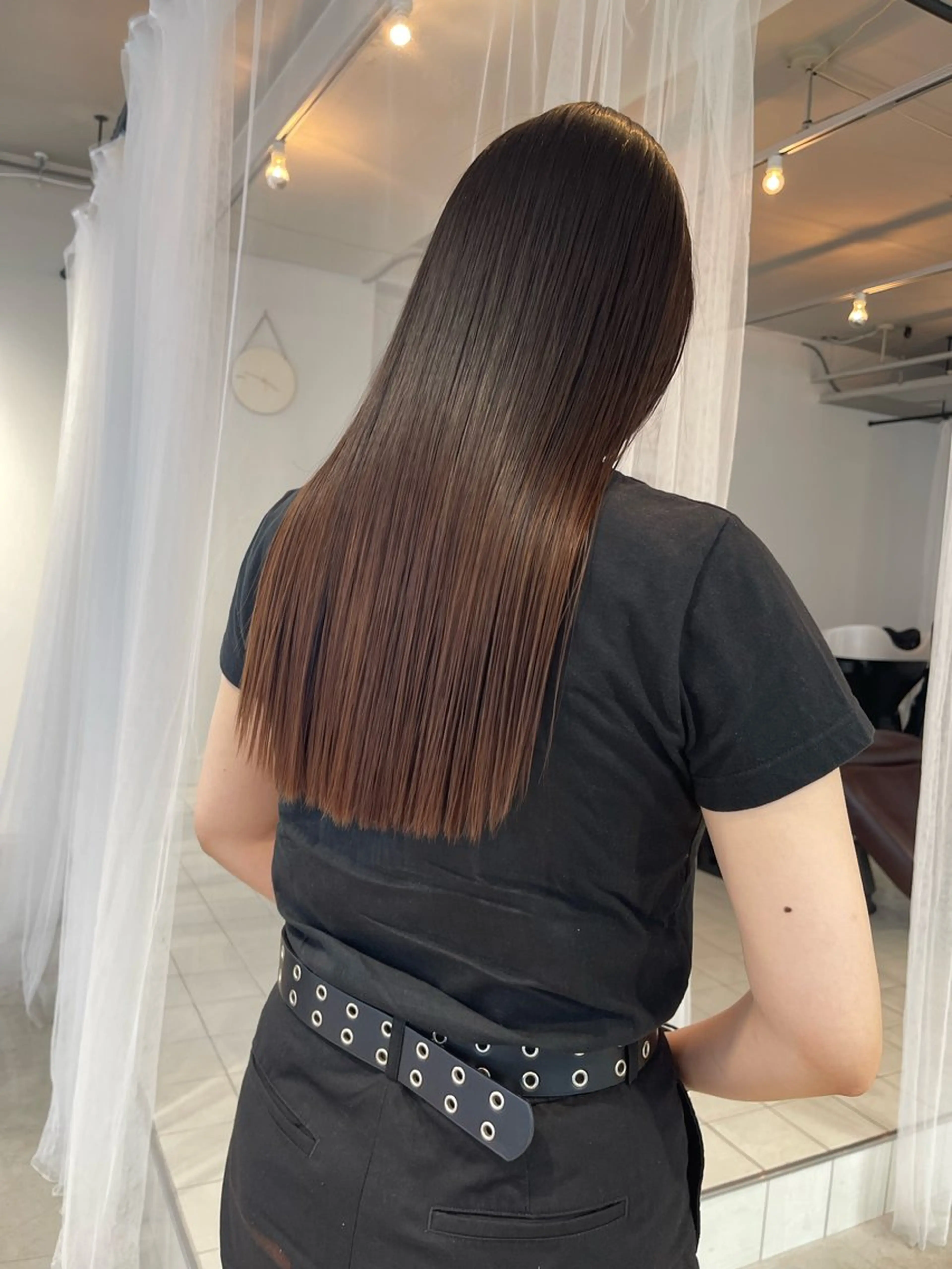 VISION   aoyama所属・かがやしづ ⭐️ハイトーンのヘアスタイル