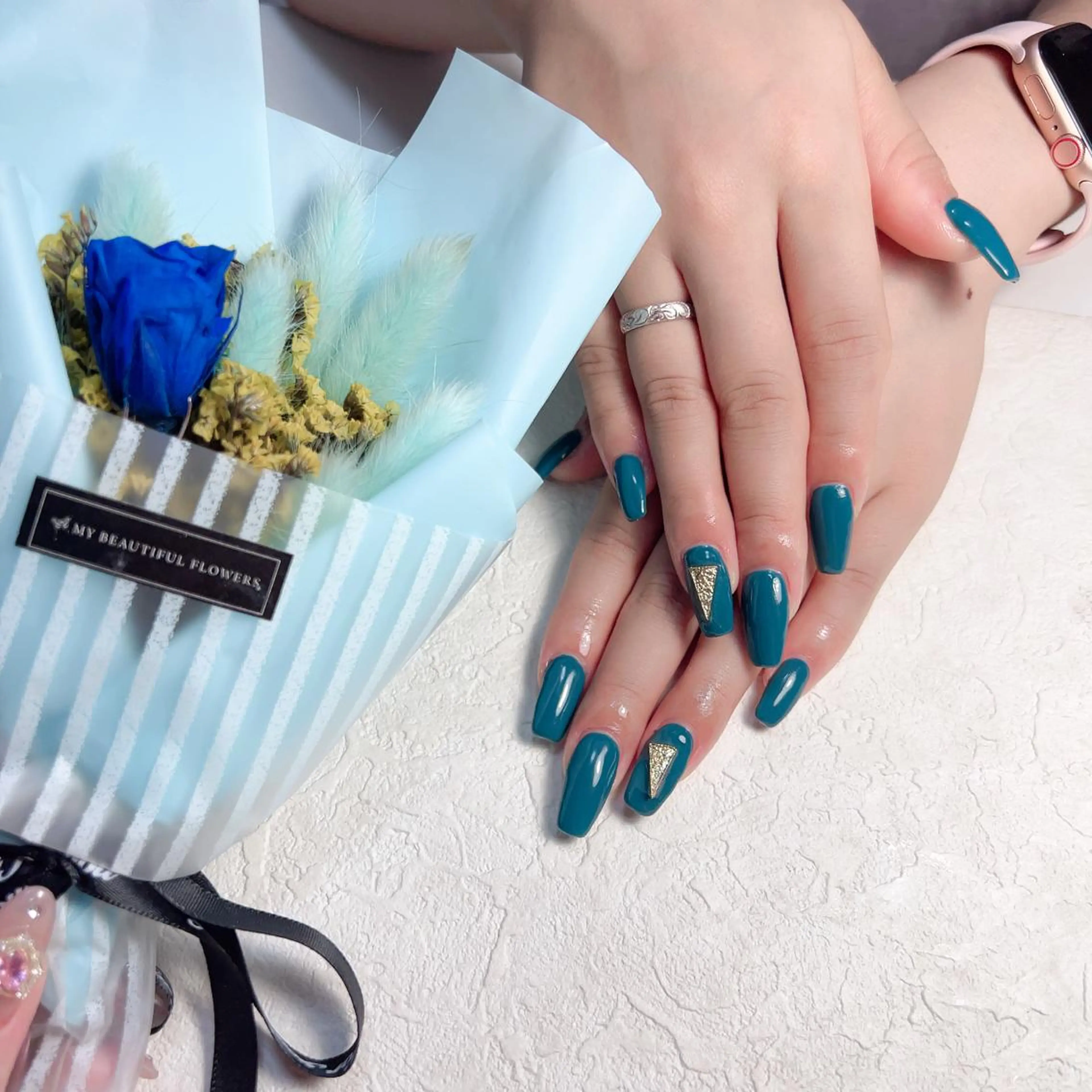 ネイル ストーンネイル M🌷nail 長さだし専門店のネイルデザイン