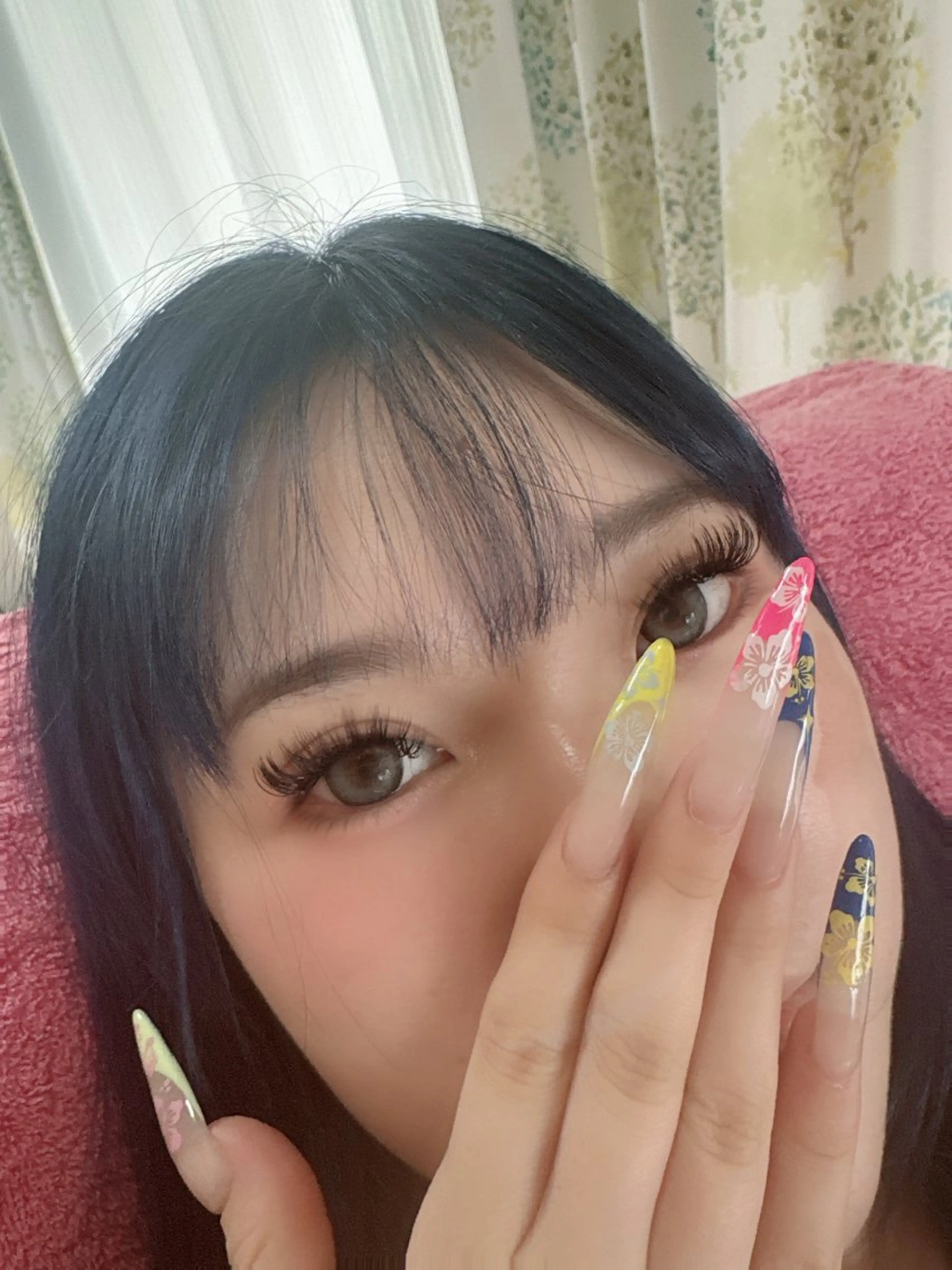 マツエク・マツパ ボリュームラッシュ 伊藤名紬 マツエク専門のマツエク・マツパデザイン