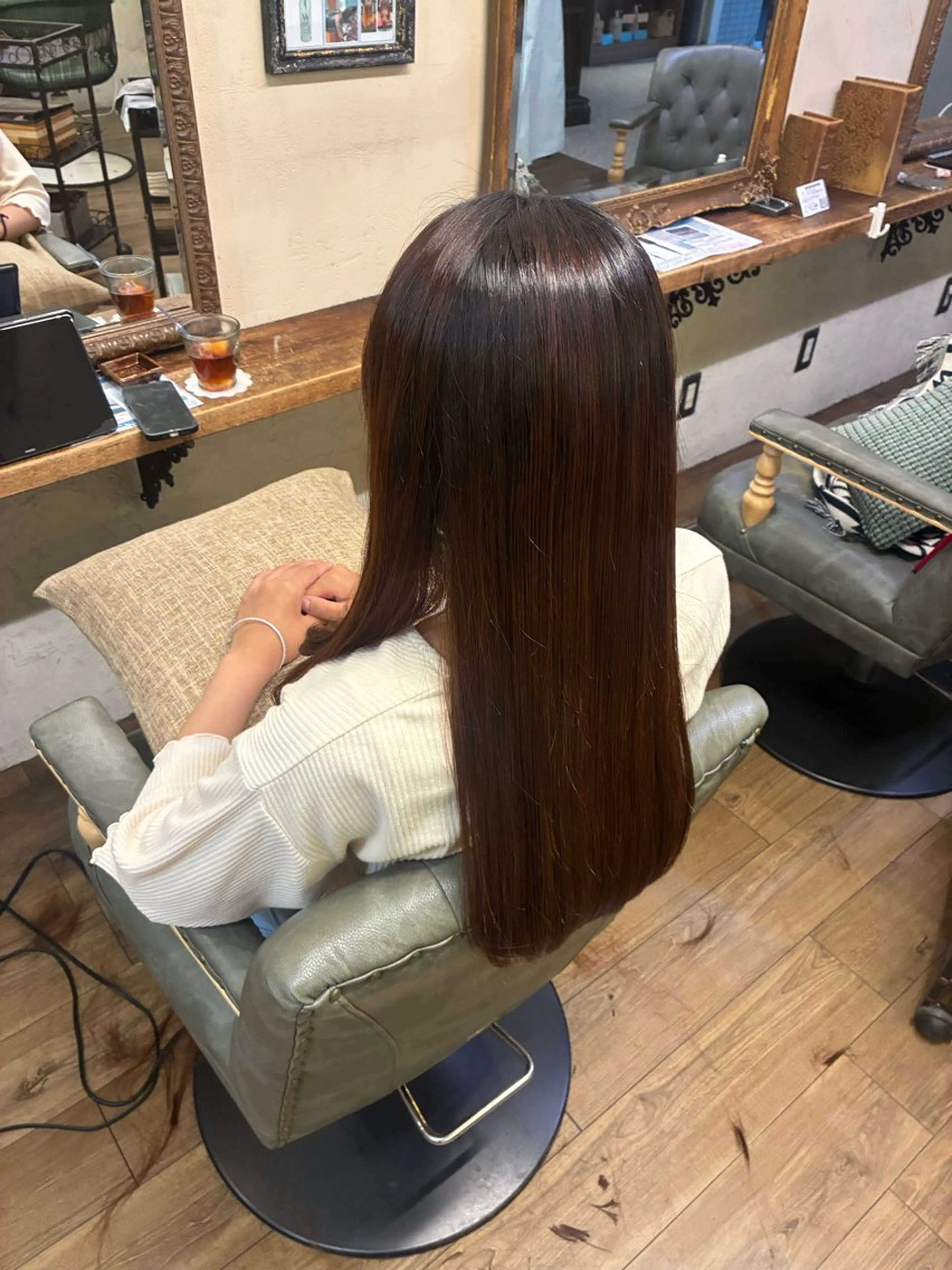ロング 古川 絵美のヘアスタイル