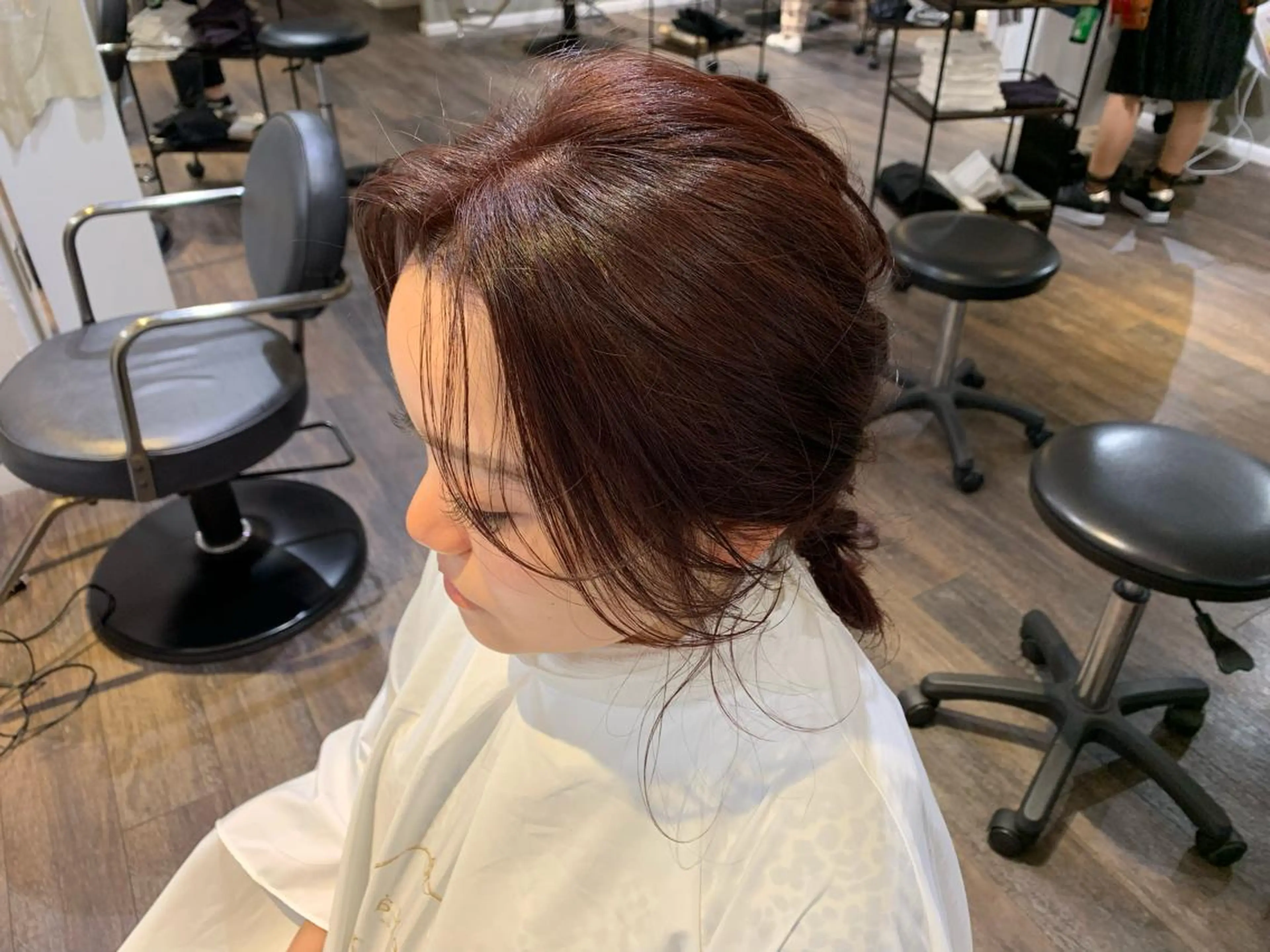 ミディアム カラー 安村 美奈のヘアスタイル