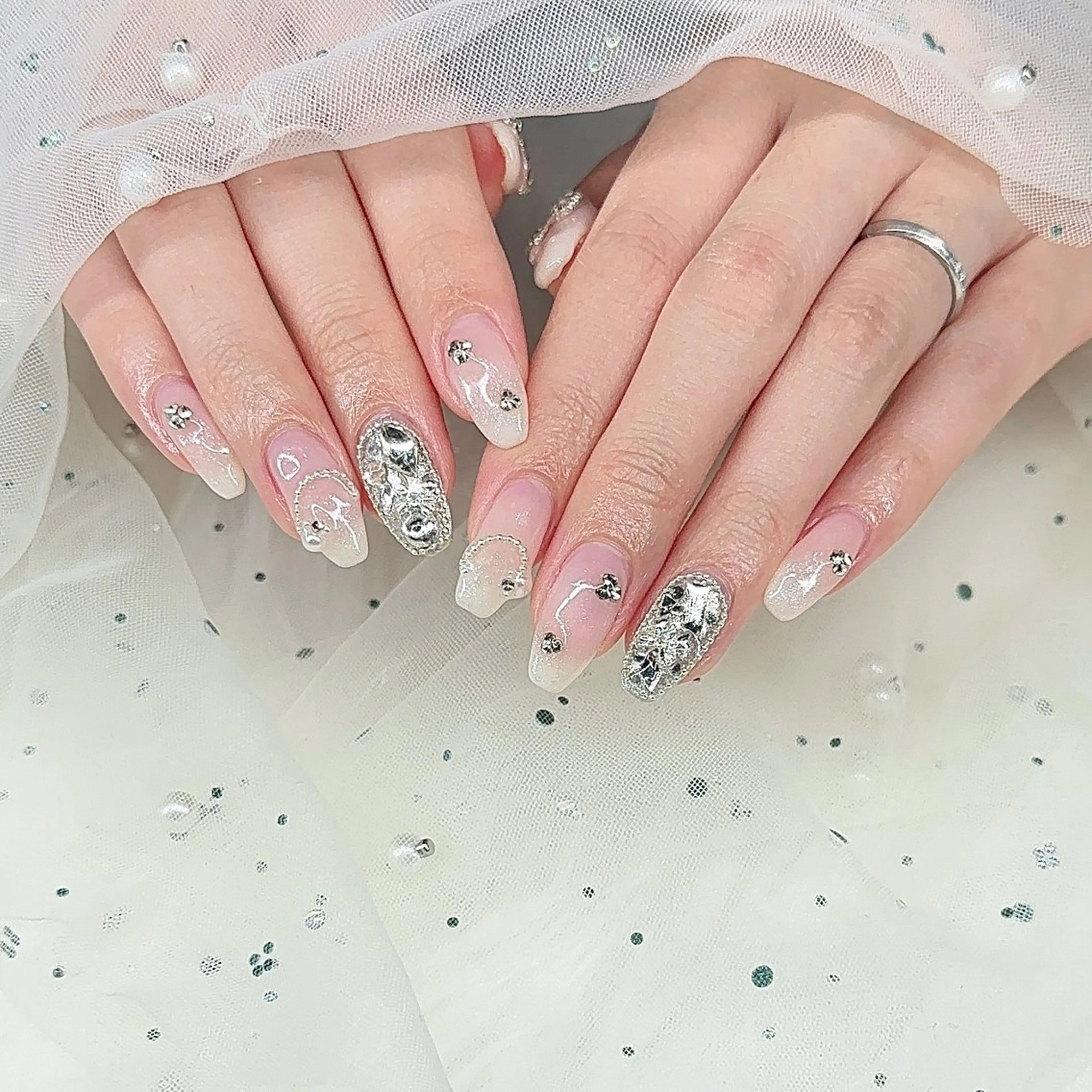 ネイル R.J.S⌘ nailのネイルデザイン