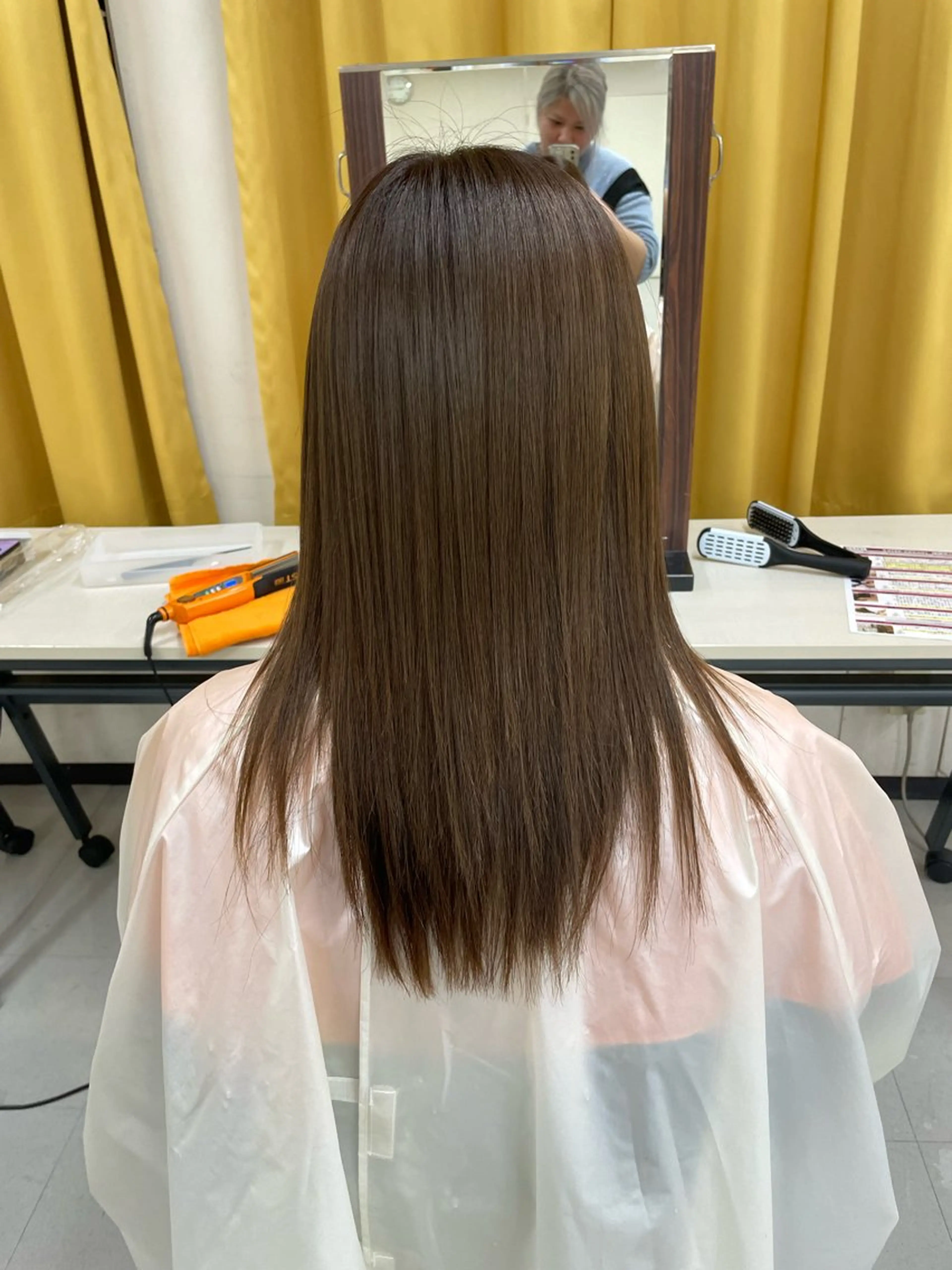 セミロング 川上 彩華のネイルデザイン