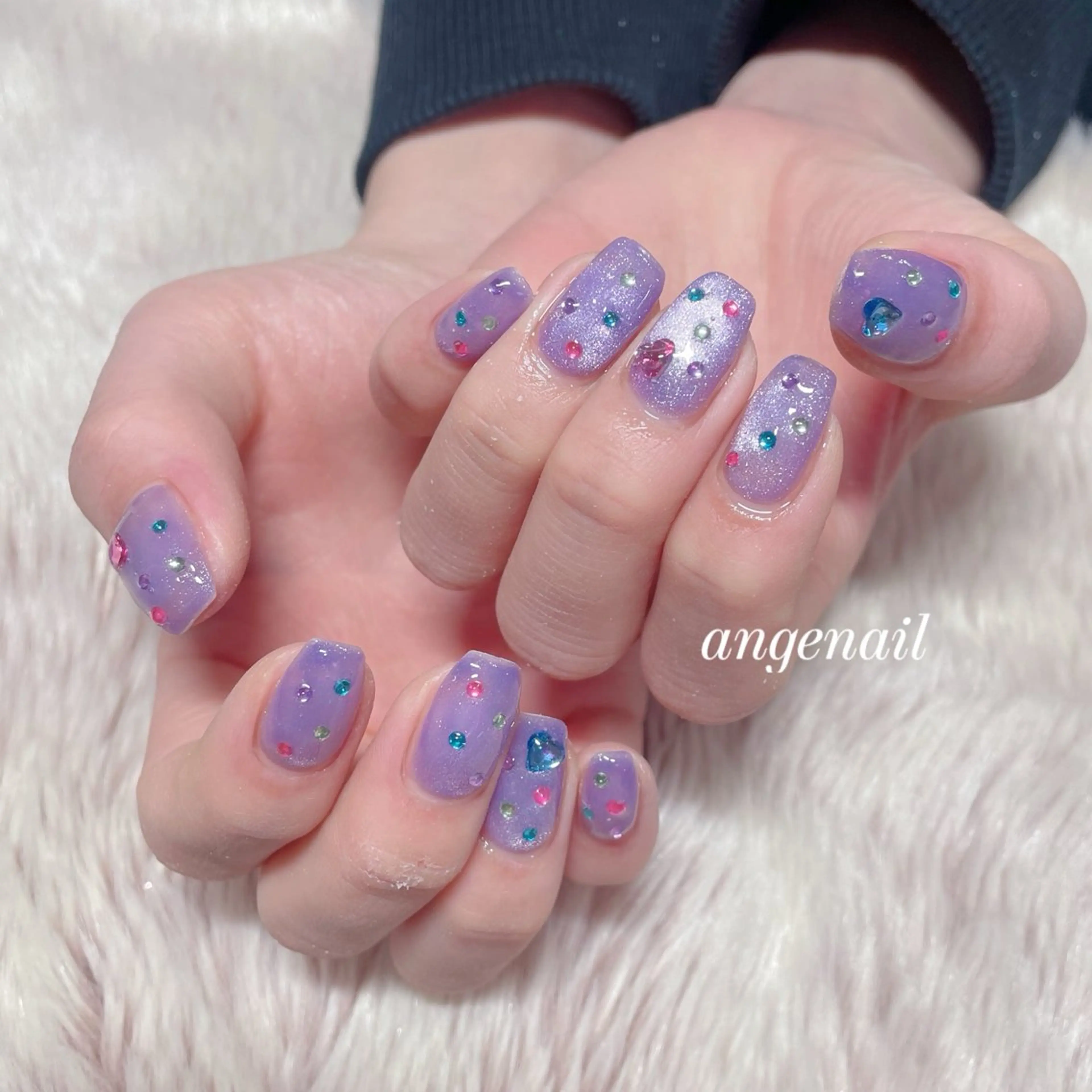 ネイル ハンドネイル オーナーネイリスト MAKIのネイルデザイン