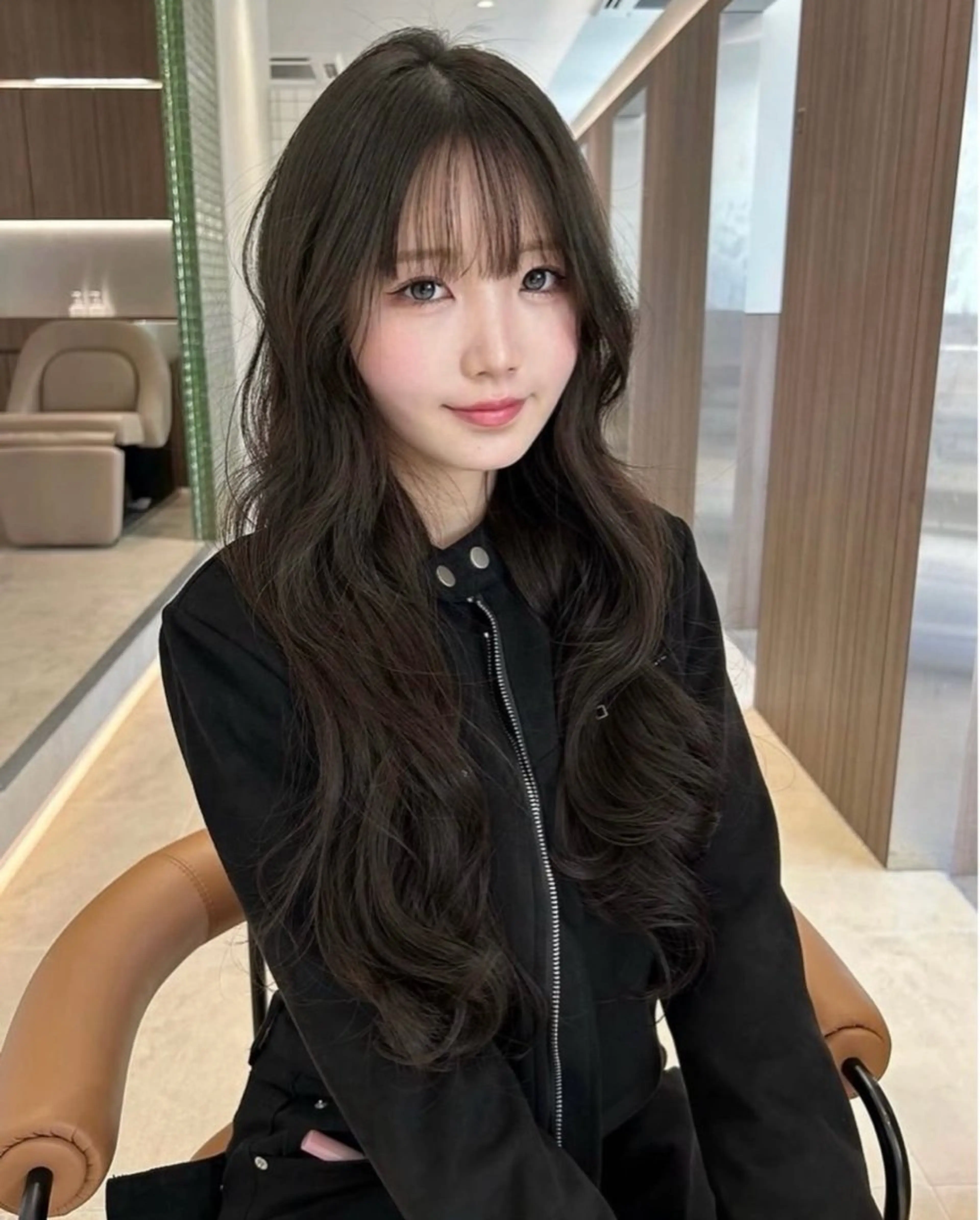 ミディアム カラー ヘアアレンジ Salowin原宿ash所属・‎透明感×艶髪 ‎🫒maki🎀のヘアスタイル