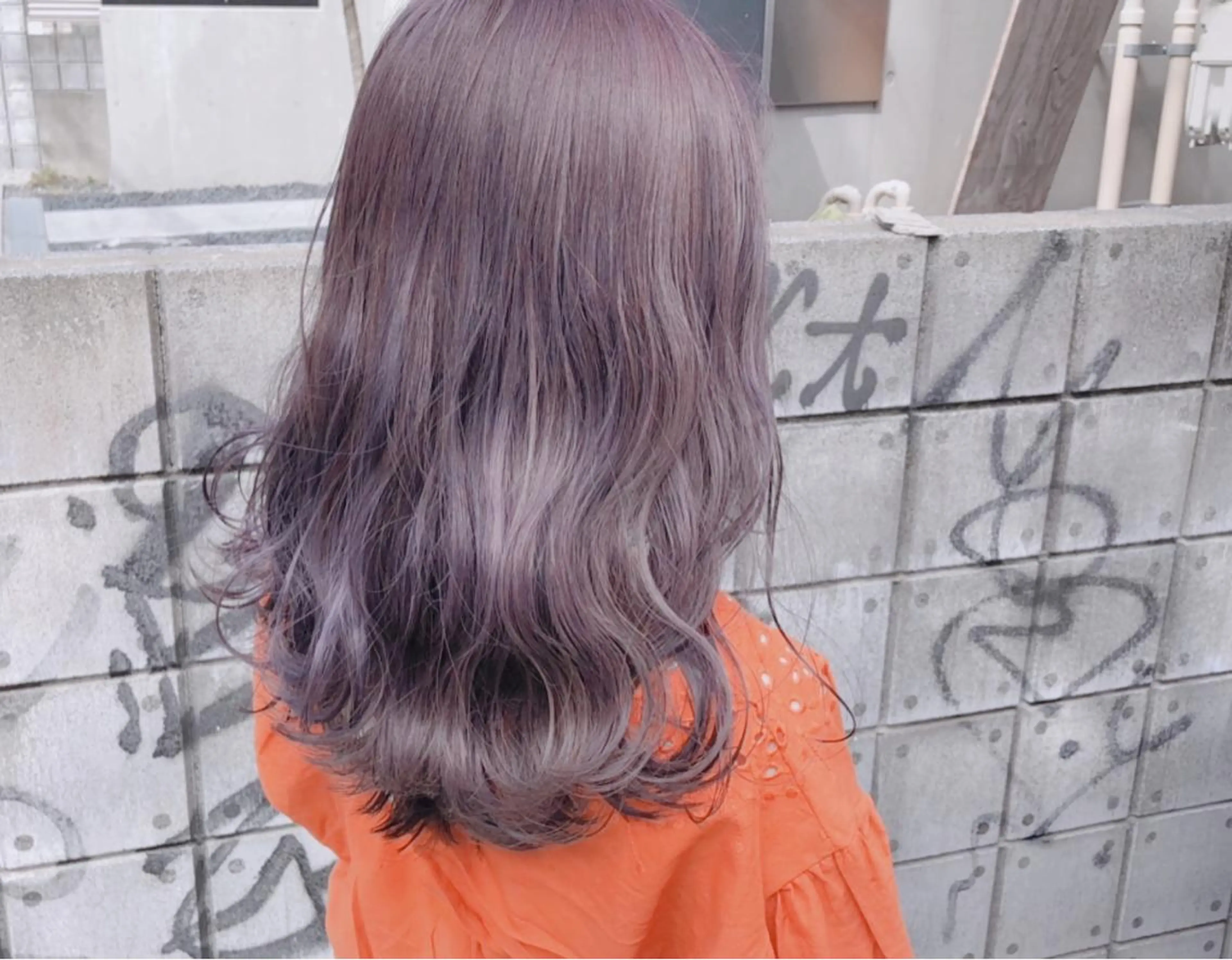 セミロング カラー ヘアアレンジ グレージュ ラベンダーカラー ラベンダーグレージュ ラベンダーグレー 透明感カラー× レイヤーカット✨高梨のヘアスタイル