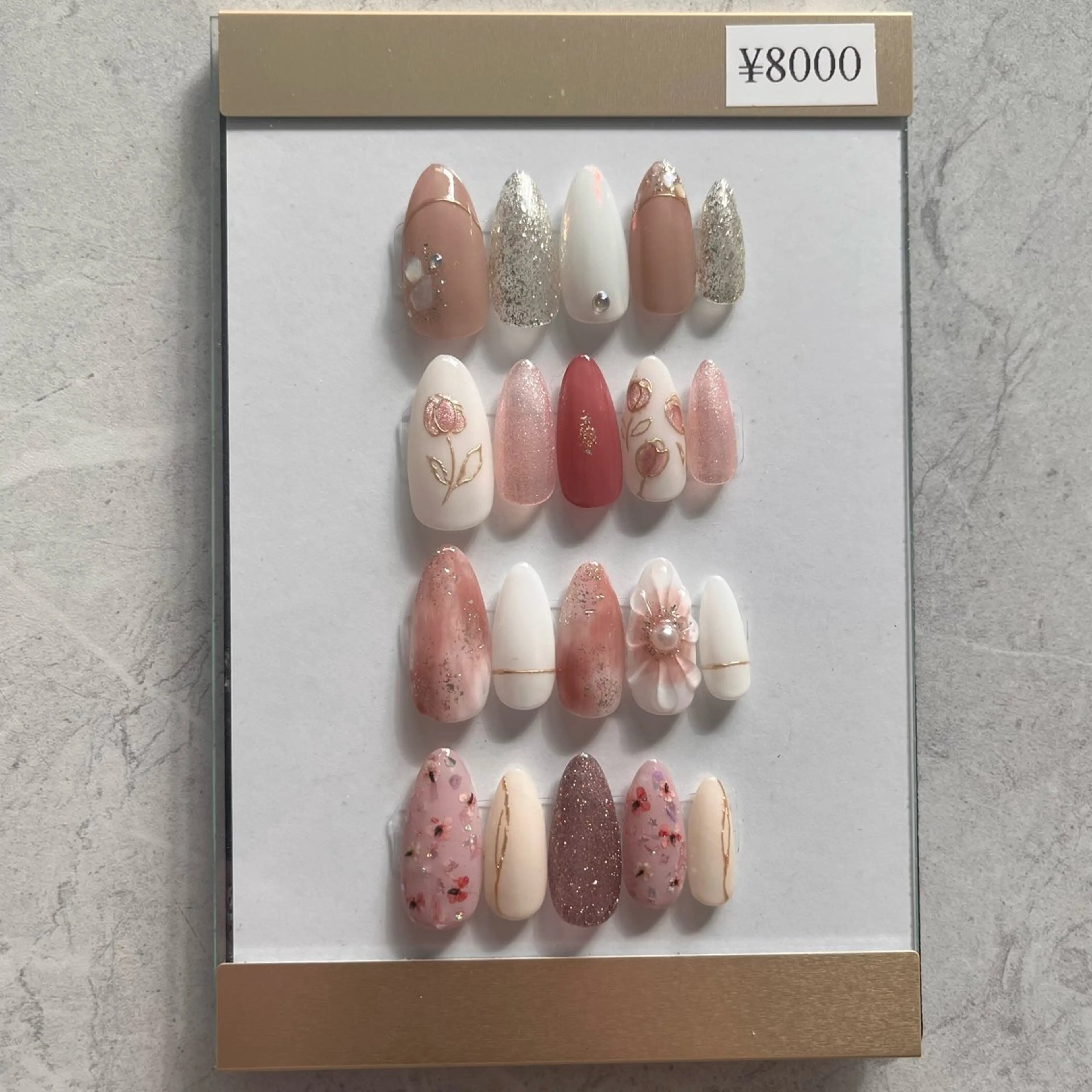 オフあり定額デザイン(ご新規様、リピーター様自店付け替え、オフ無料)の写真