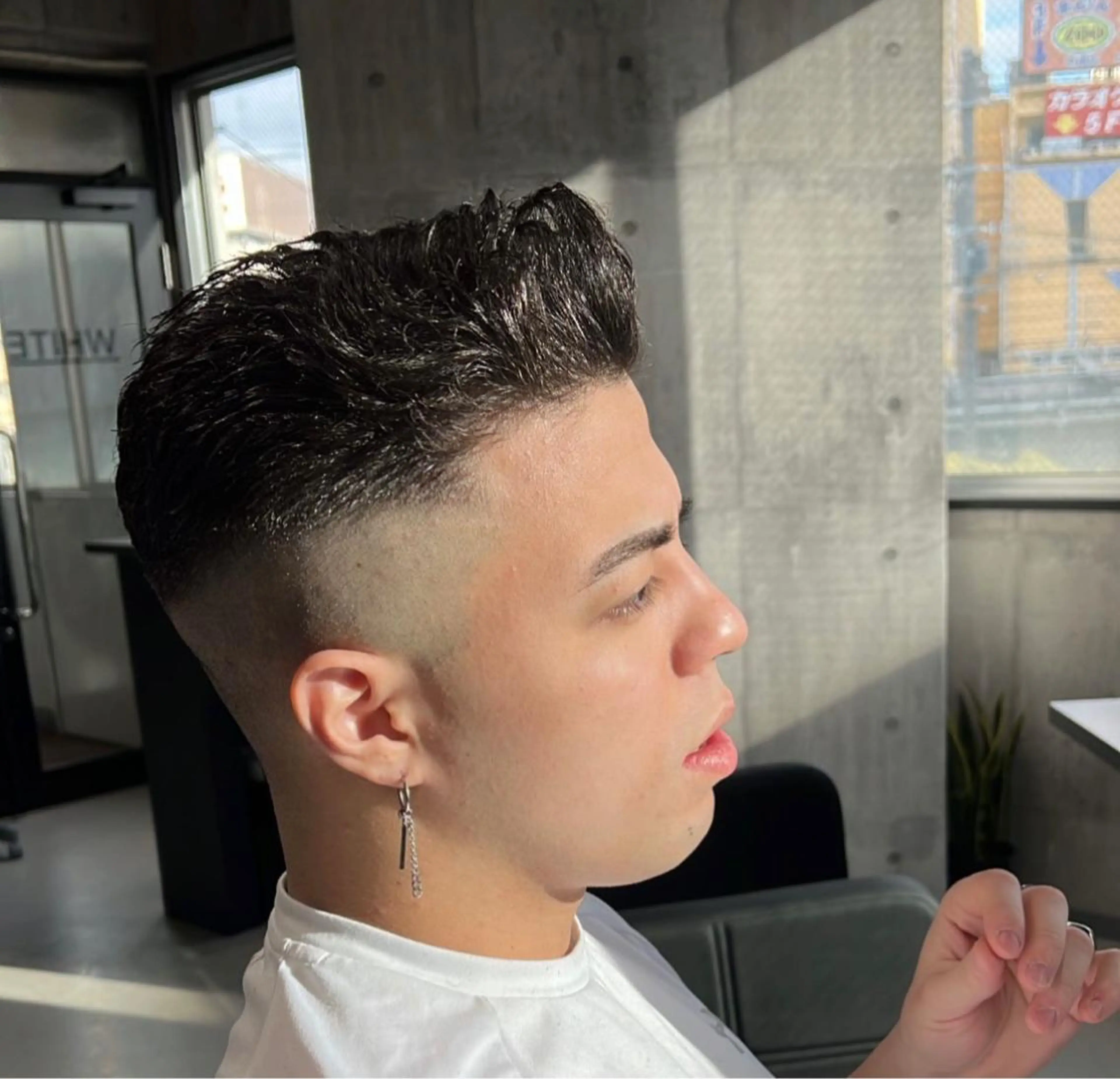 ショート パーマ ヘアアレンジ メンズ フェードカット 髪質改善_WHITE RYUSUKEのヘアスタイル