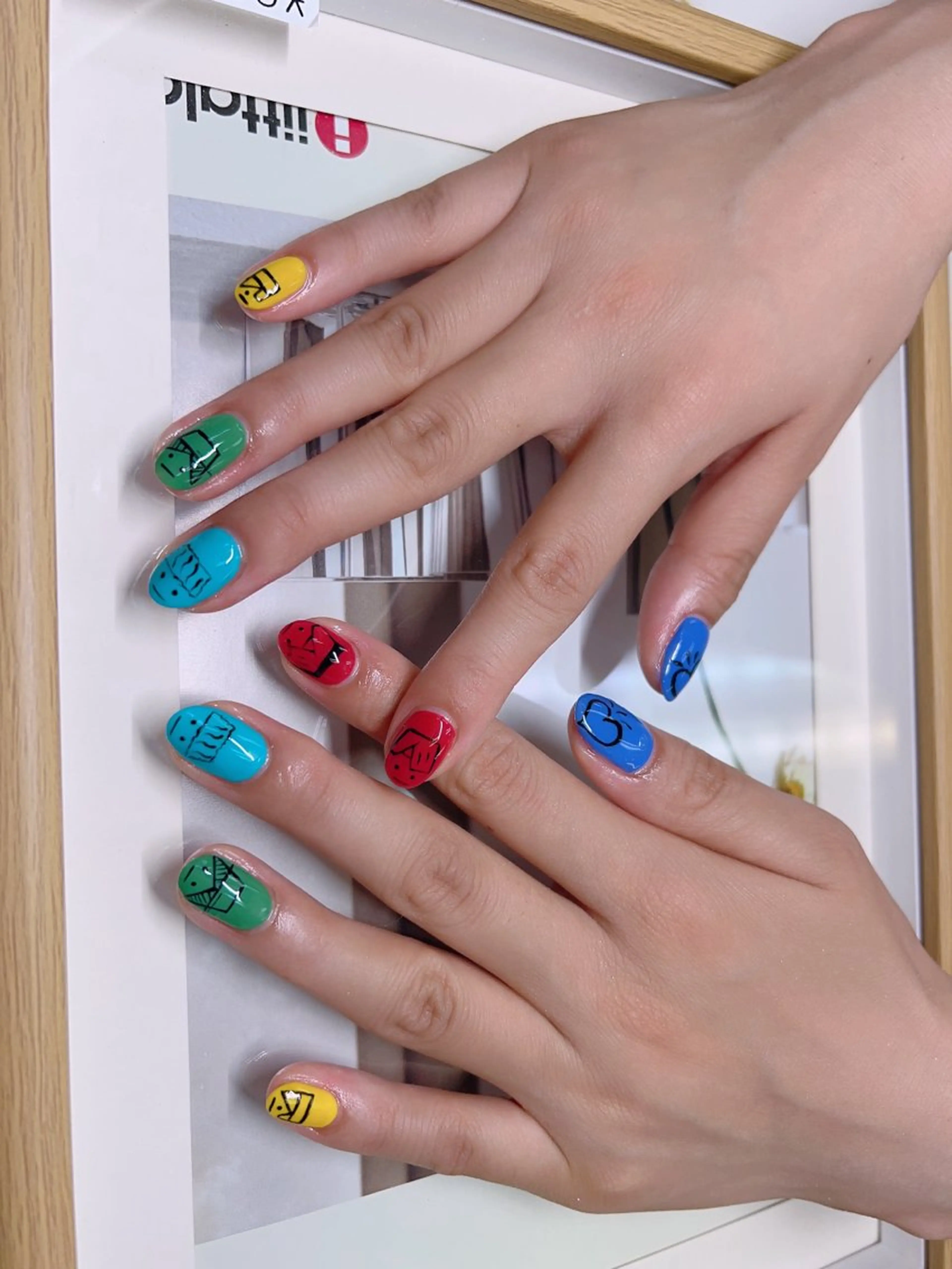 ネイル チークネイル マグネットネイル 持ち込み ニュアンスネイル シンプルネイル インフィニティ ネイルサロンのネイルデザイン