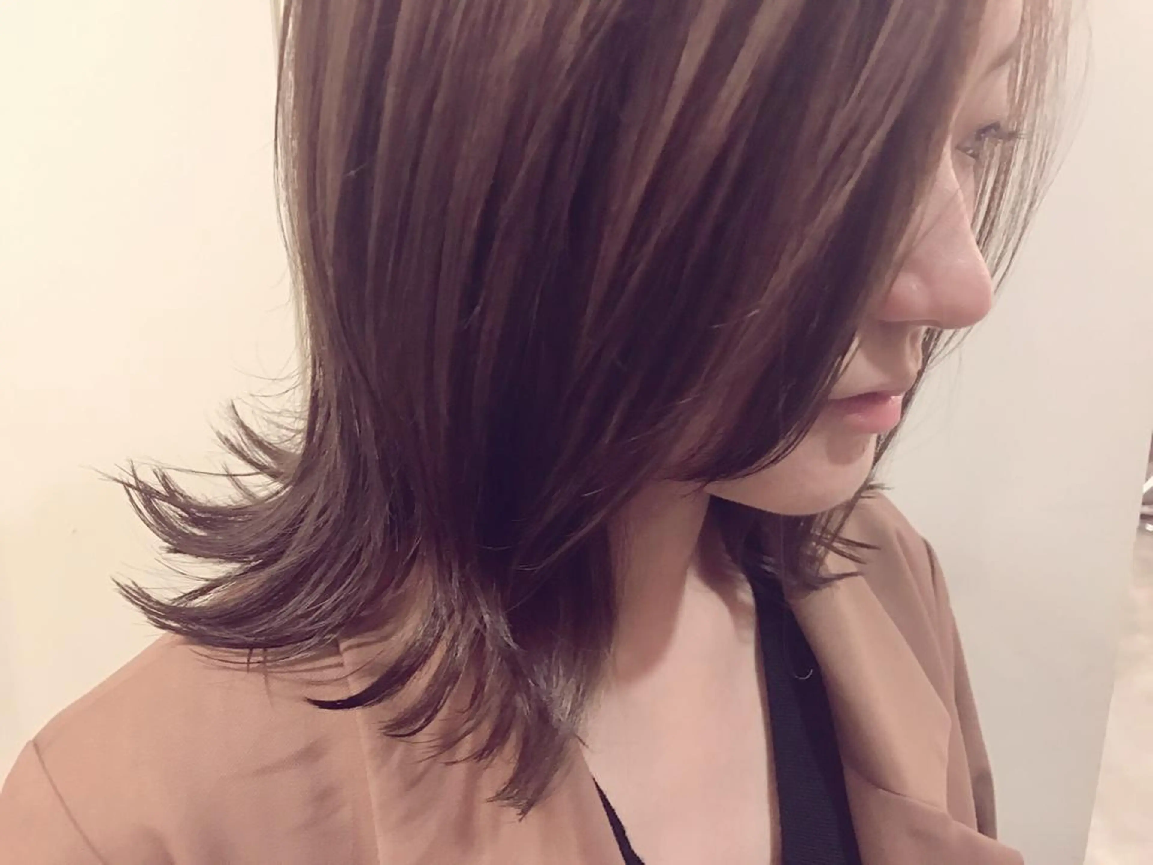 ミディアム セミロング ハイライト 外ハネヘア u harukaのヘアスタイル