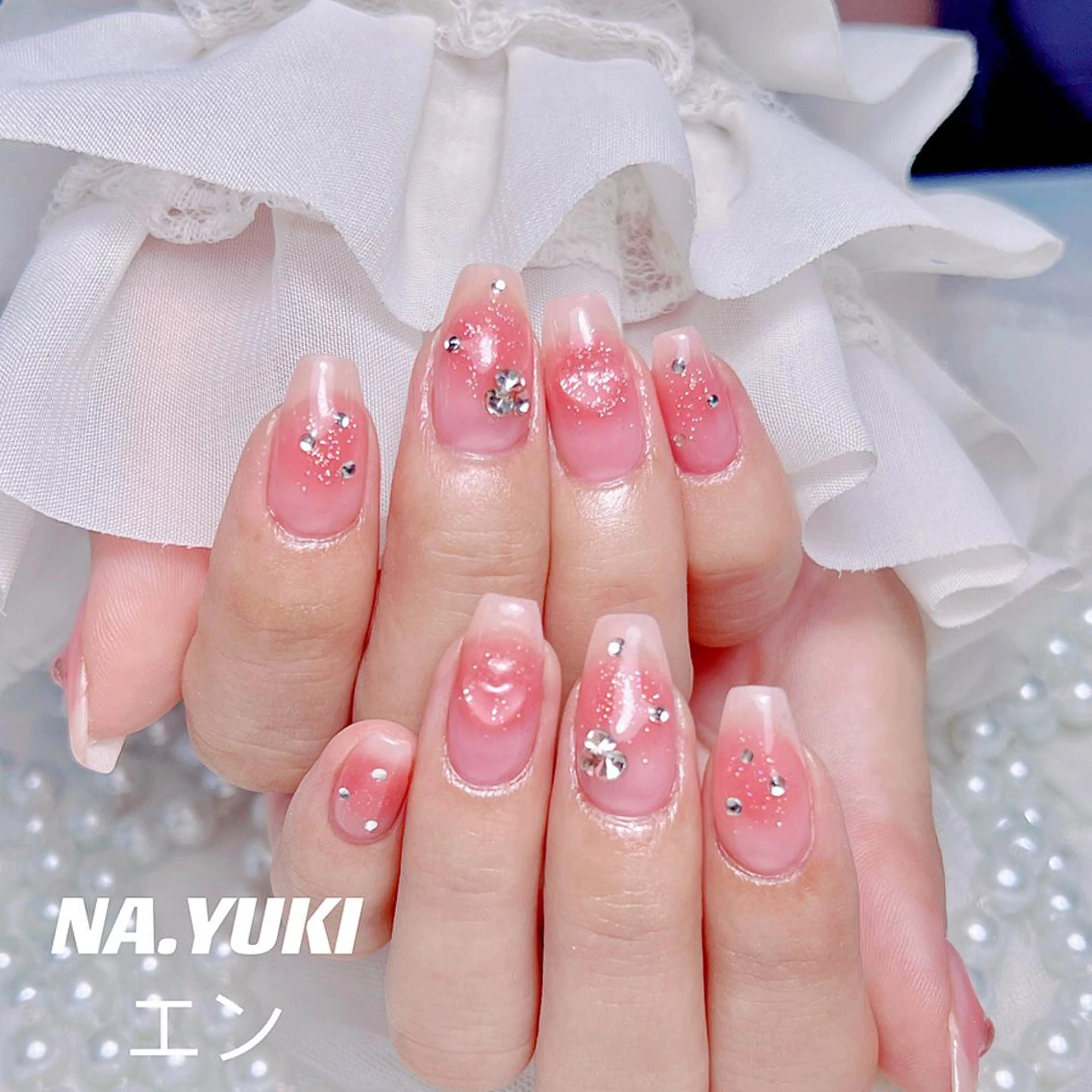 ネイル 🦋 Queenieのネイルデザイン