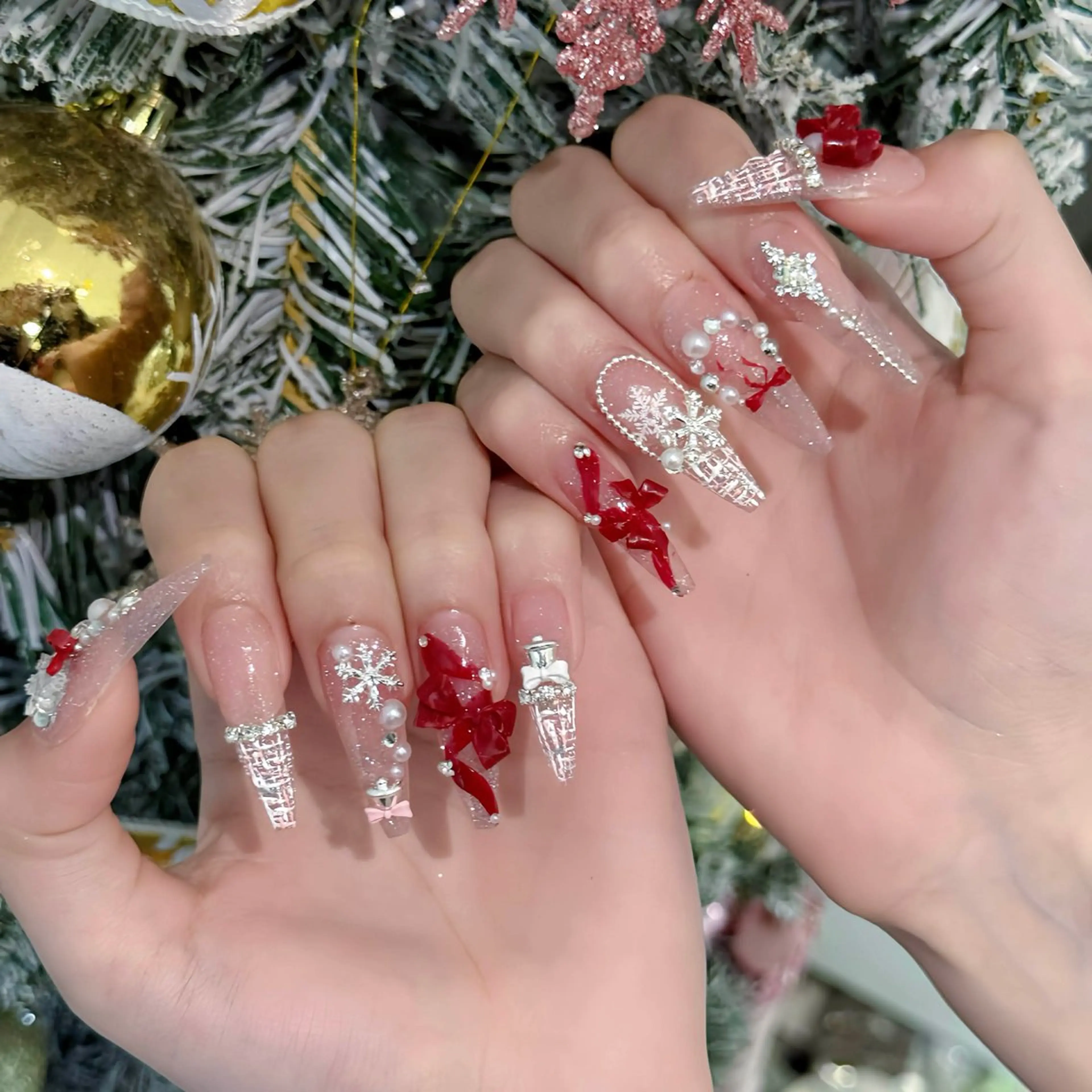 ネイル オーロラネイル ボルドー ブラウン 氷ネイル・うるうるネイル キラキラネイル Julli NailStudioのネイルデザイン