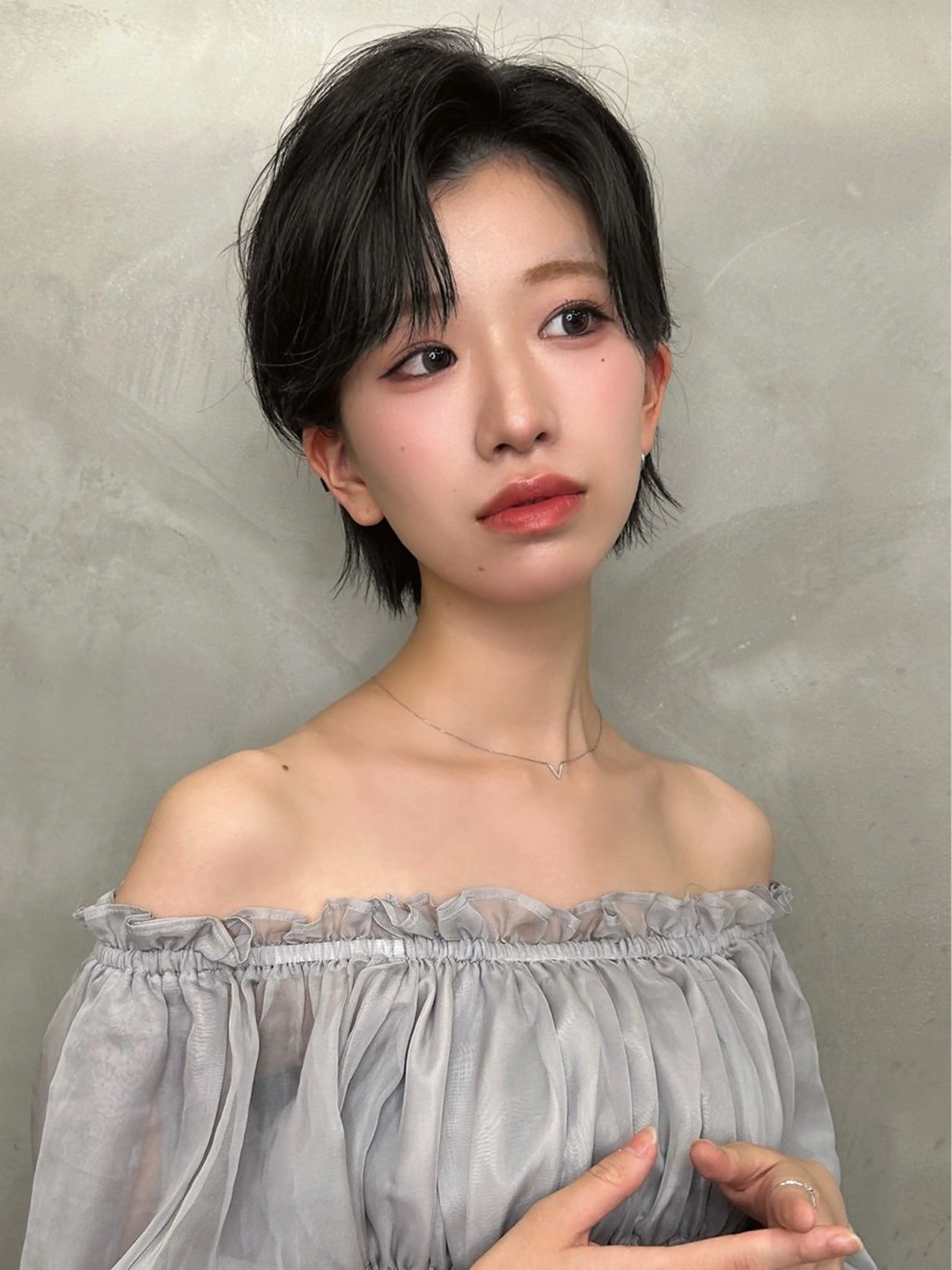 ショート ブリーチなしWカラー /レイヤー/設樂彩乃のヘアスタイル