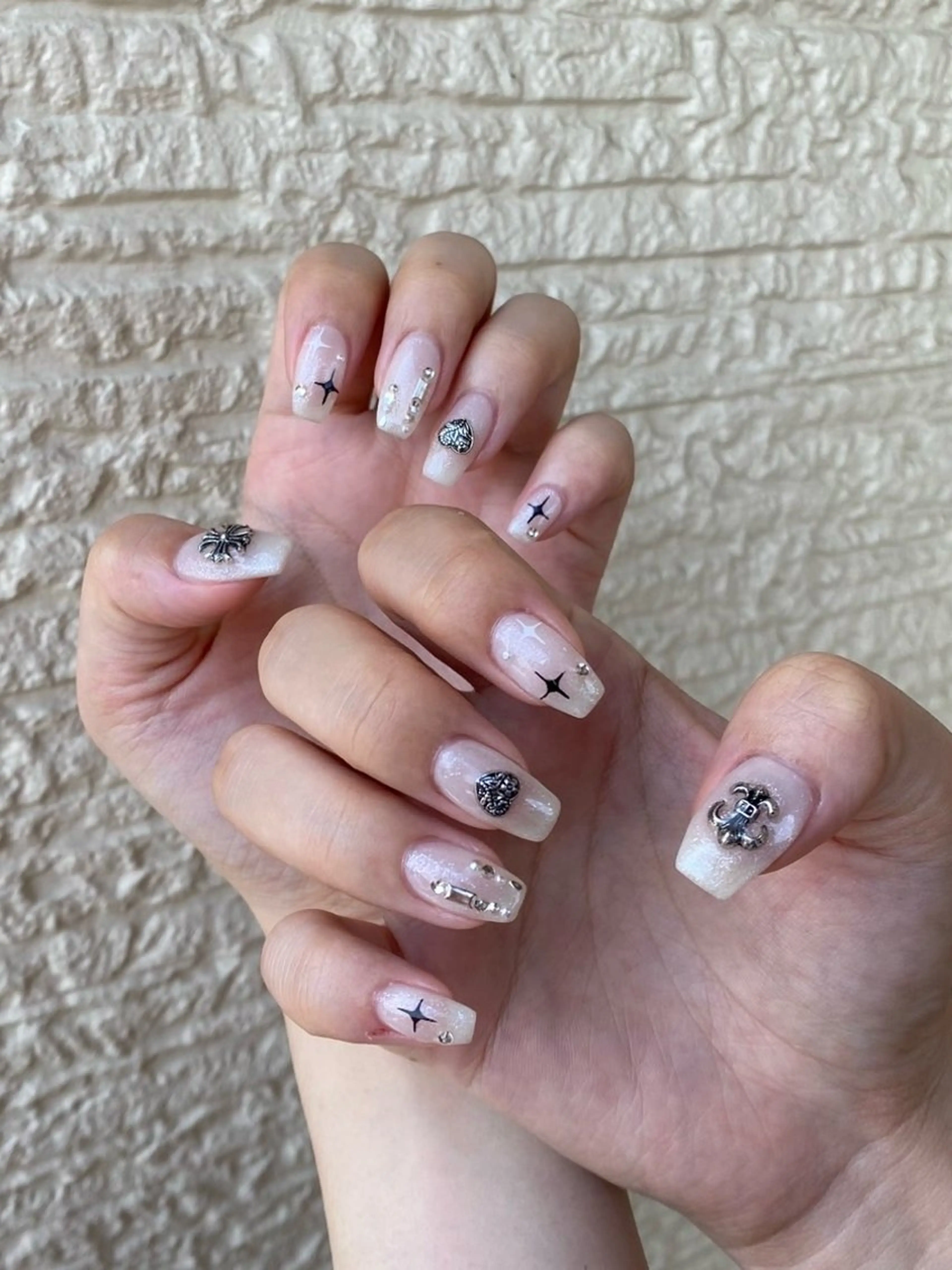 ネイル ネイルサロン&スクールGONA所属・ネイルサロン& スクールGONAのネイルデザイン