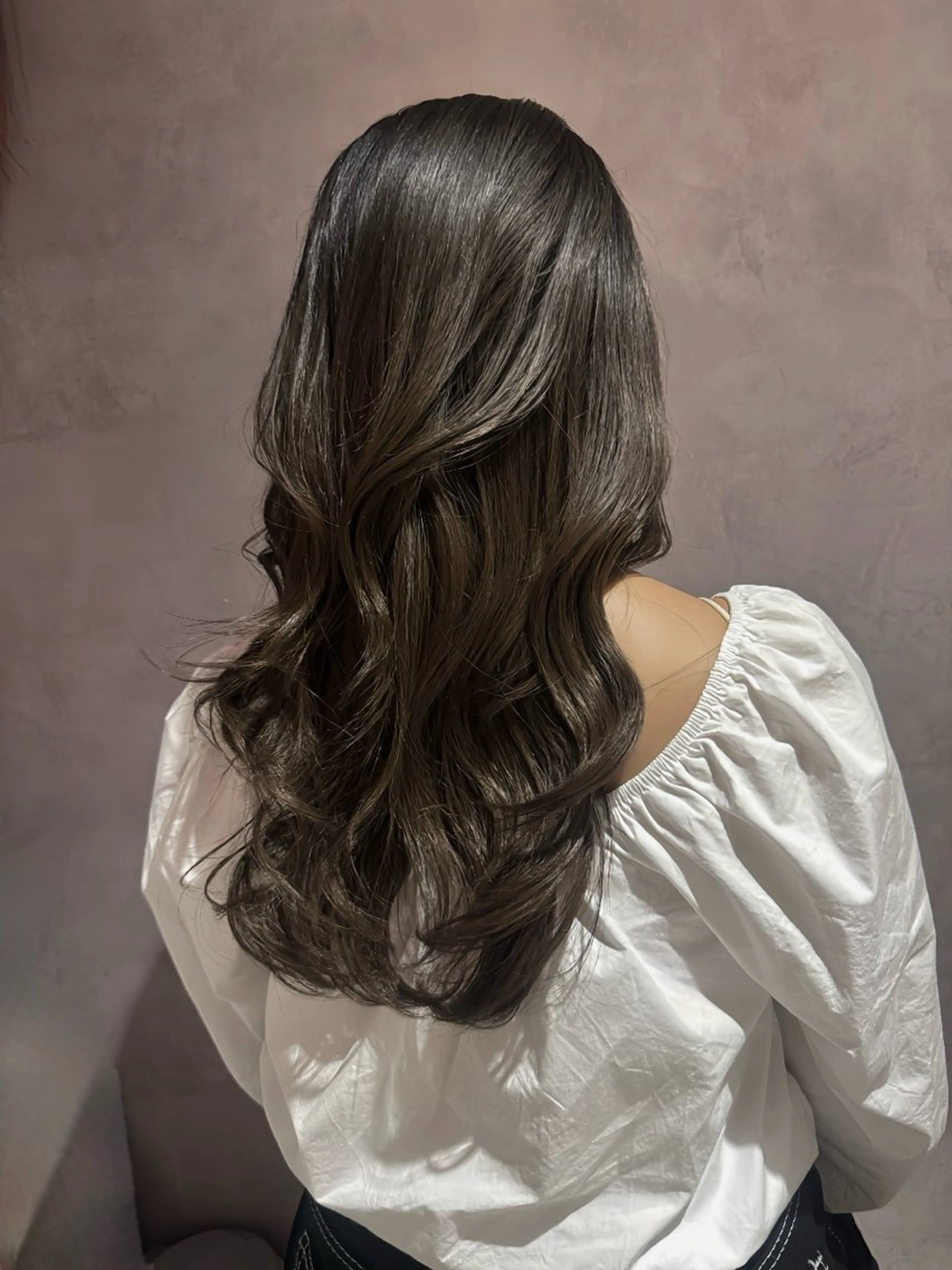 セミロング カラー 艶感ワンホン color✨のヘアスタイル