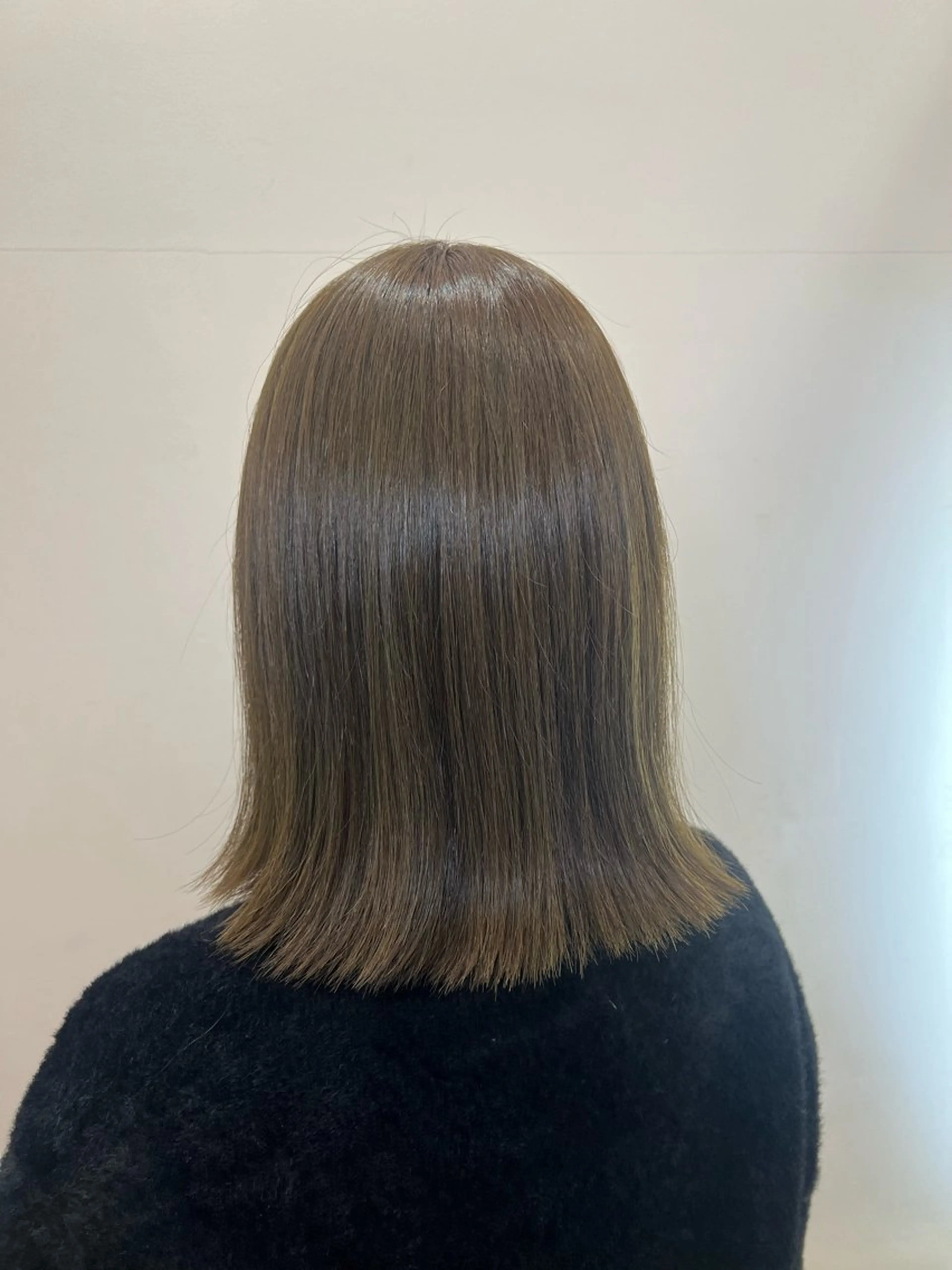 ミディアム カラー ベージュカラー ダブルカラー オリーブベージュ オリーブカラー Luana .Rioneのマツエク・マツパデザイン