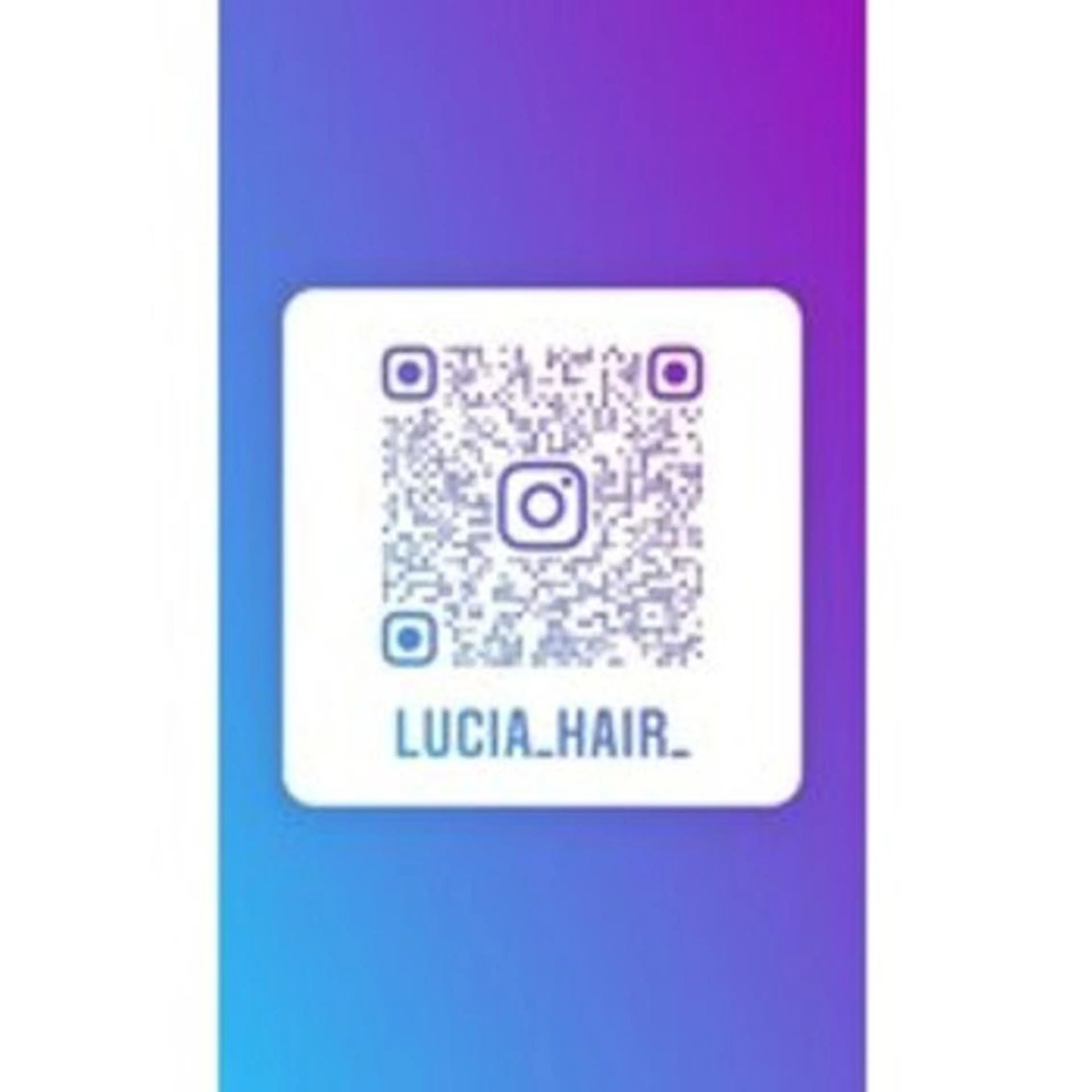 ロング ヘアアレンジ カラー エクステ LuciAのヘアスタイル