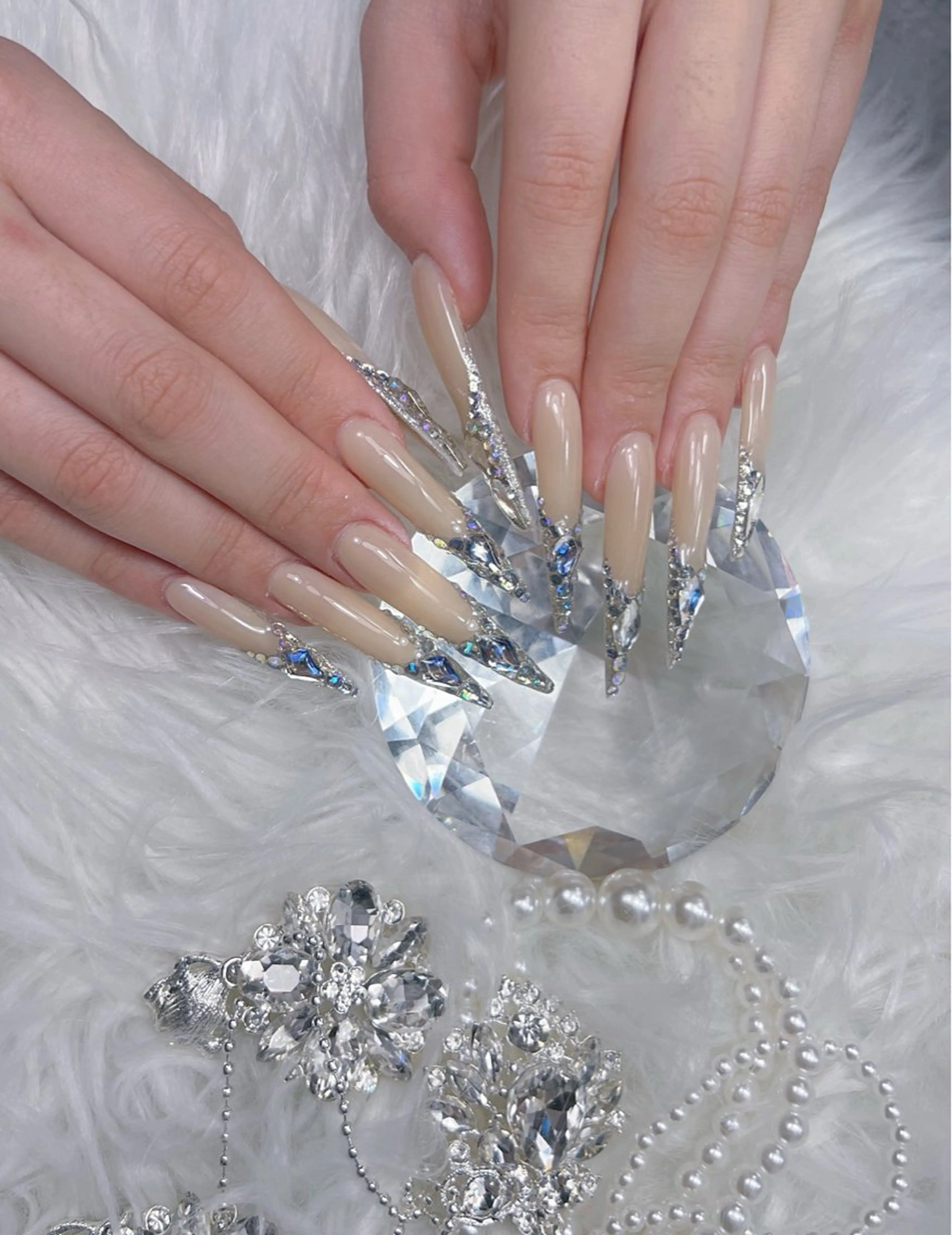 ネイル アートネイル オーロラネイル チークネイル 長さ出し フットネイル ハンドネイル フットネイル ハンドケア Noiranail_ studio川越西口のネイルデザイン