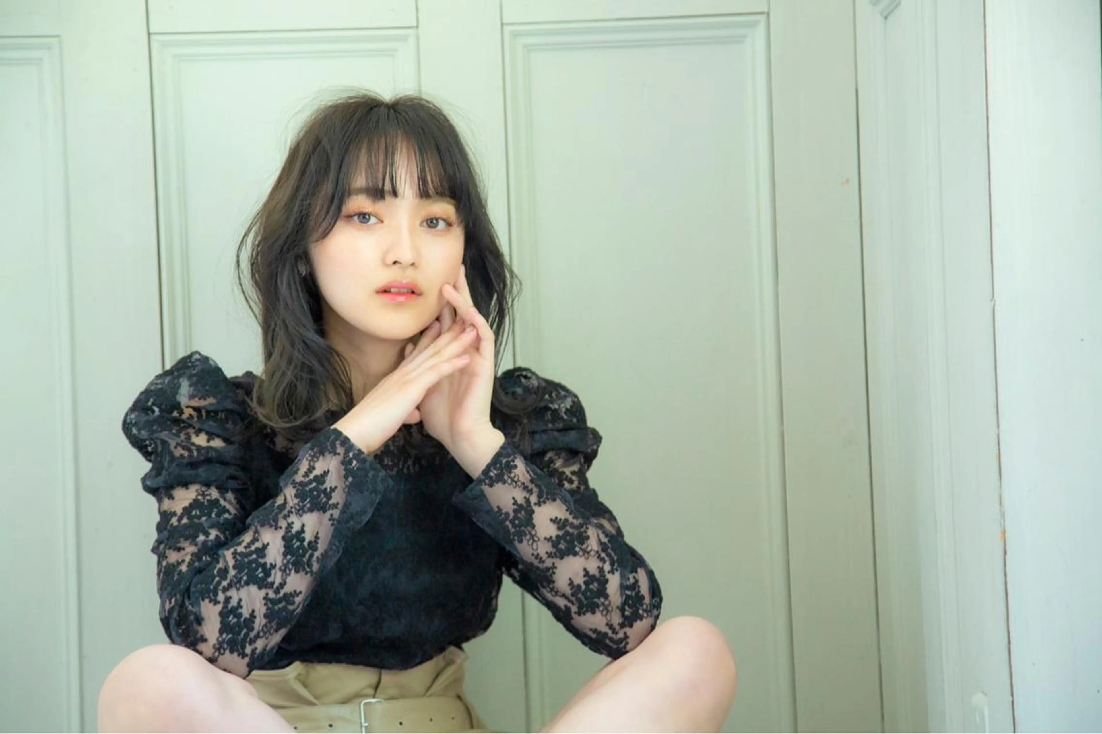 ミディアム カット ヘアカラー トリートメント レイヤーカット /透明感カラー西田のヘアスタイル