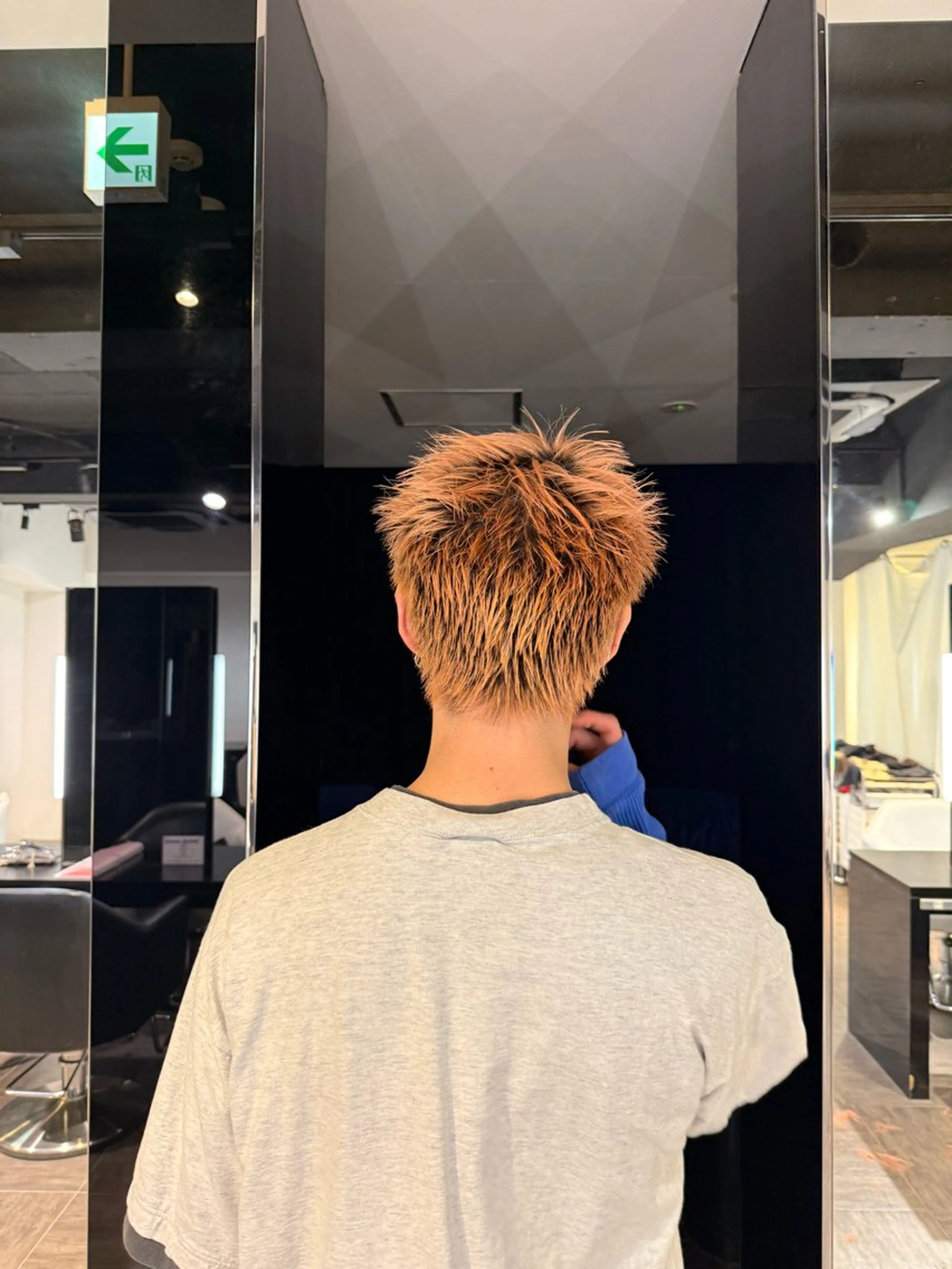 ショート カラー メンズ ヘアカラー レイヤー/艶カラー ROKUのヘアスタイル