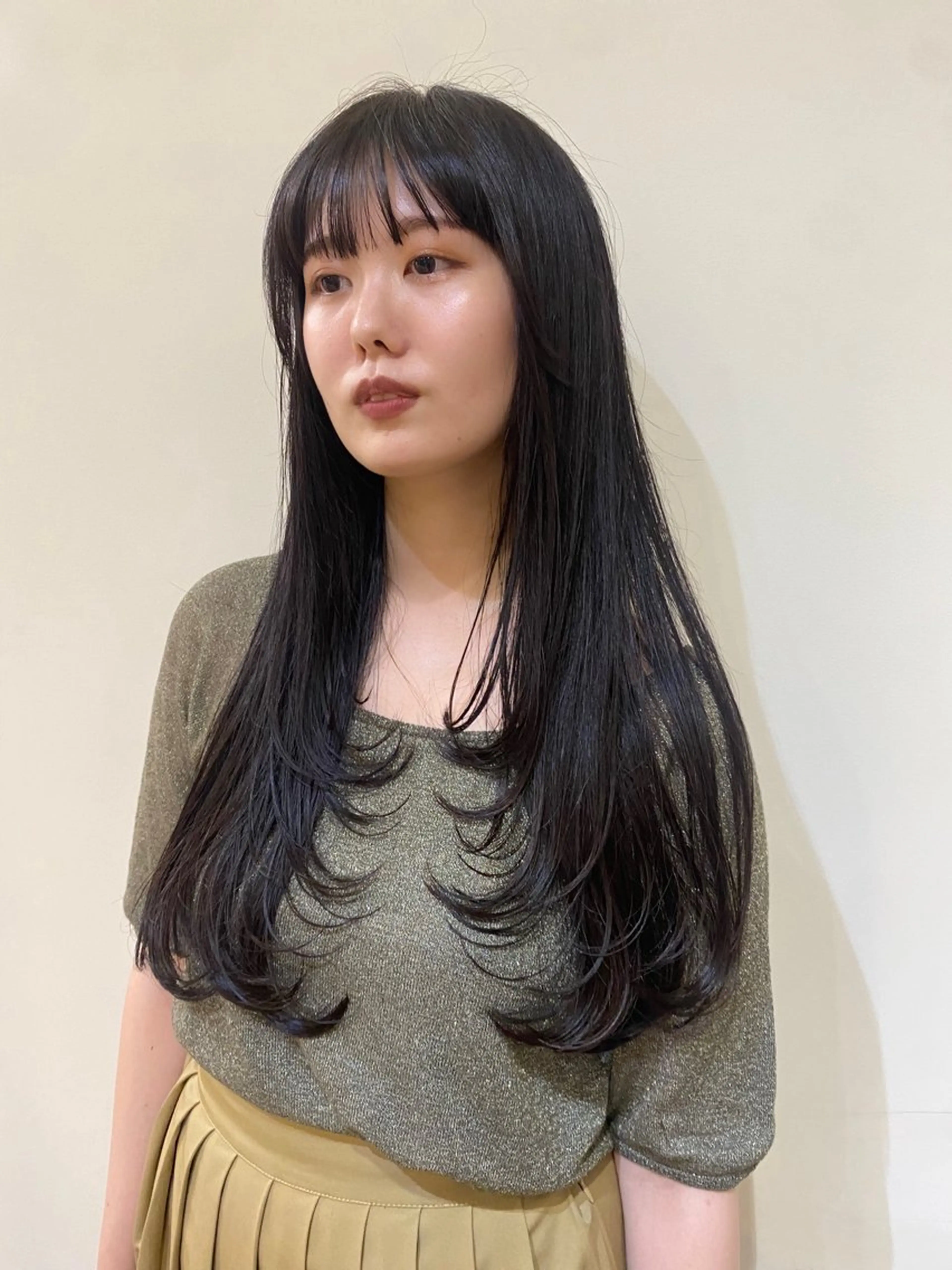 ロング 大島桃花 / 表参道 透明感カラーのヘアスタイル