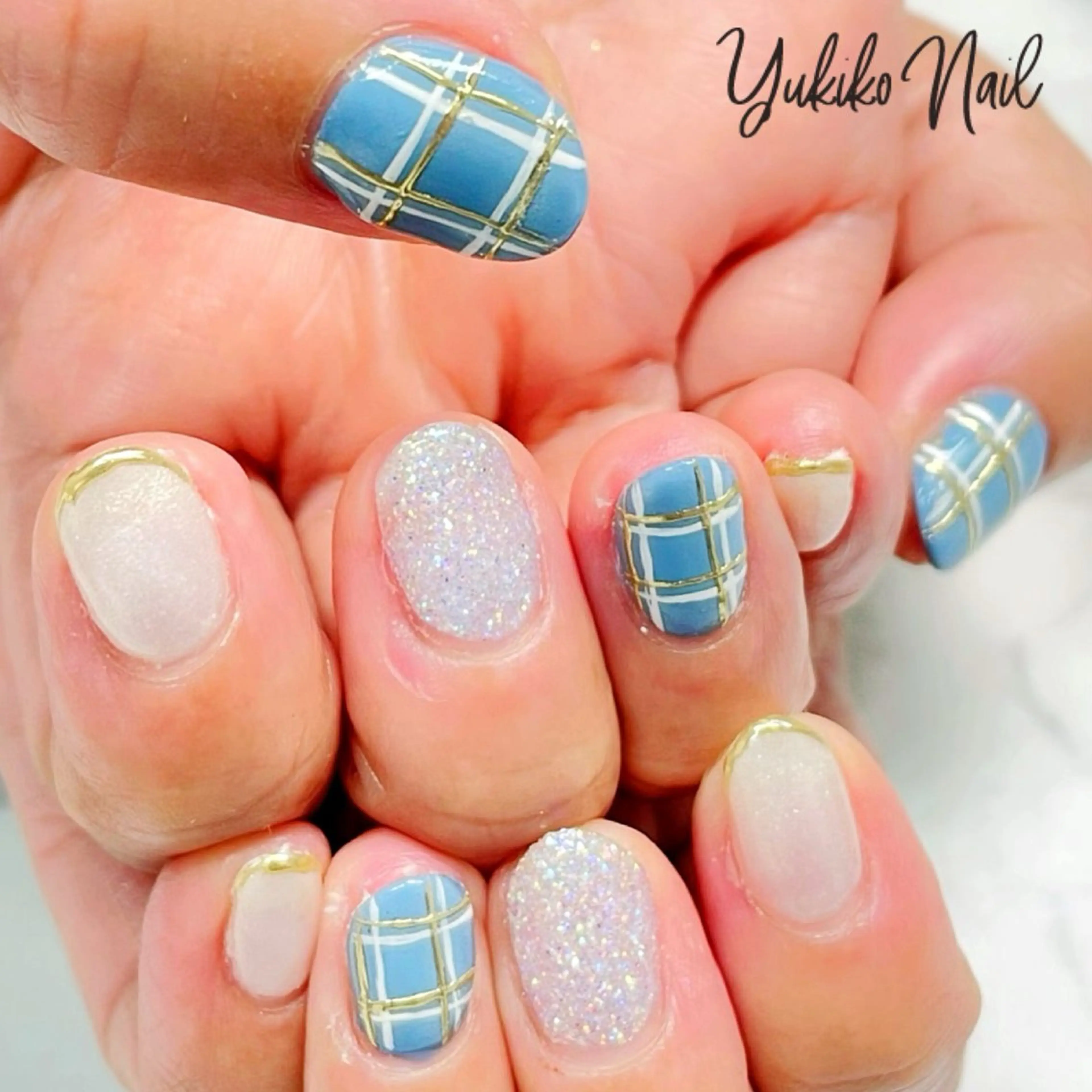 ネイル 水色 ミラーネイル ホワイト 冬ネイル ユキコ ネイルのネイルデザイン