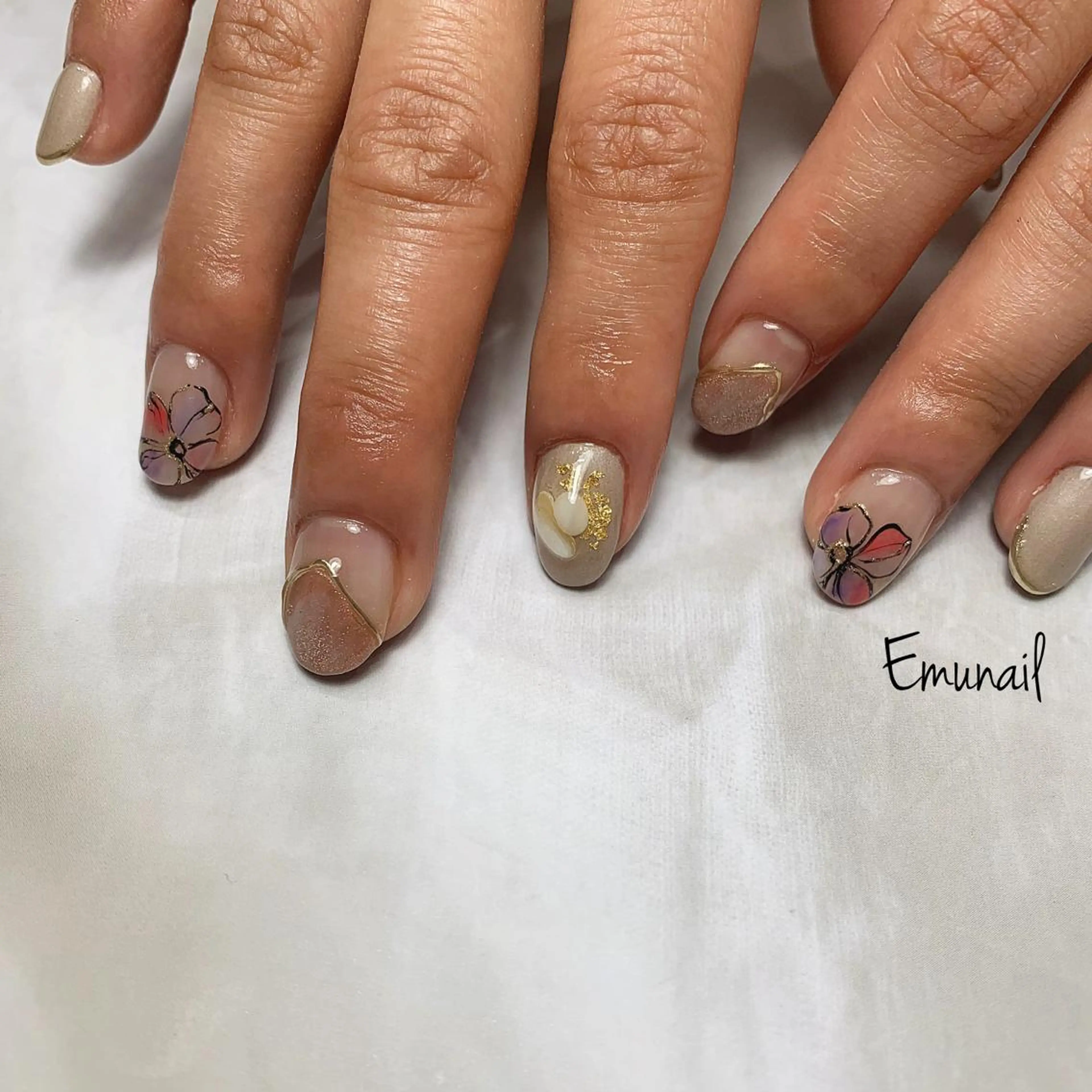 ネイル ハンドネイル Emu Nailのネイルデザイン