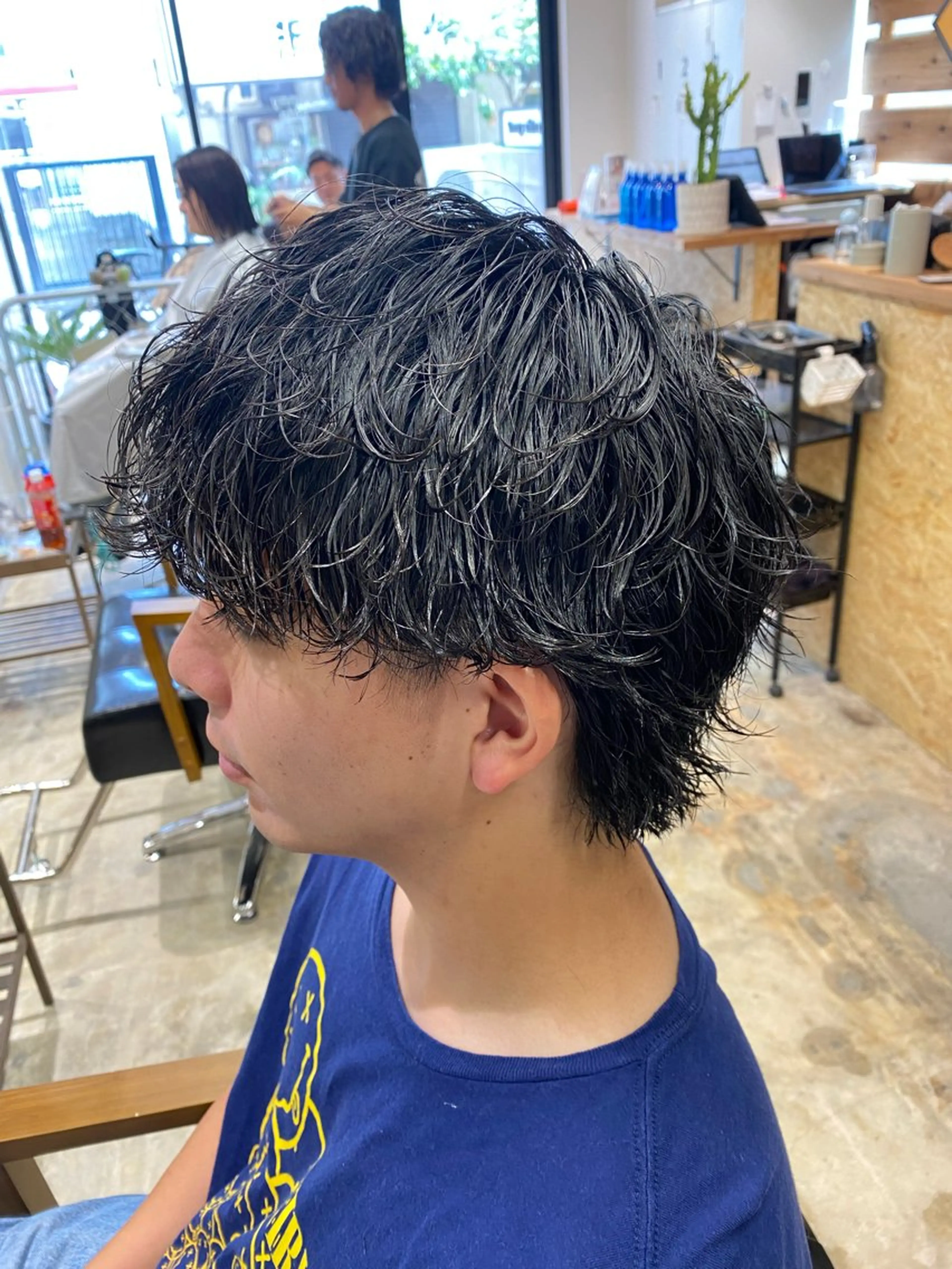 パーマ メンズ メンズパーマ メンズツイストパーマ 波巻きパーマ メンズウルフカット ウルフカット カット パーマ トリートメント 🌴パーマオタク🌴 長谷川　諒佑🌈のヘアスタイル