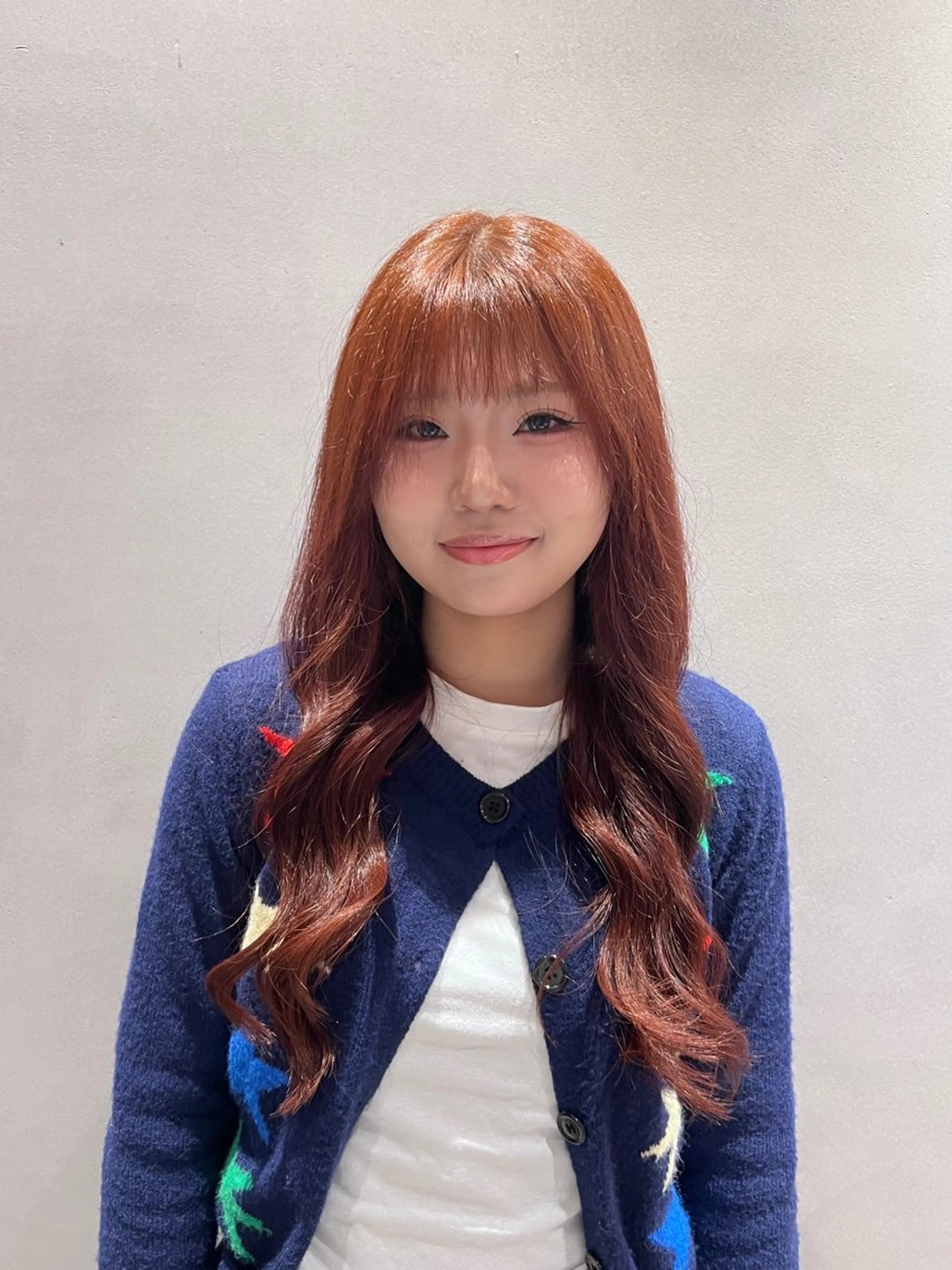 ロング カラー ベージュカラー オレンジ オレンジベージュ ロング ヘアカラー 小山 優香のヘアスタイル