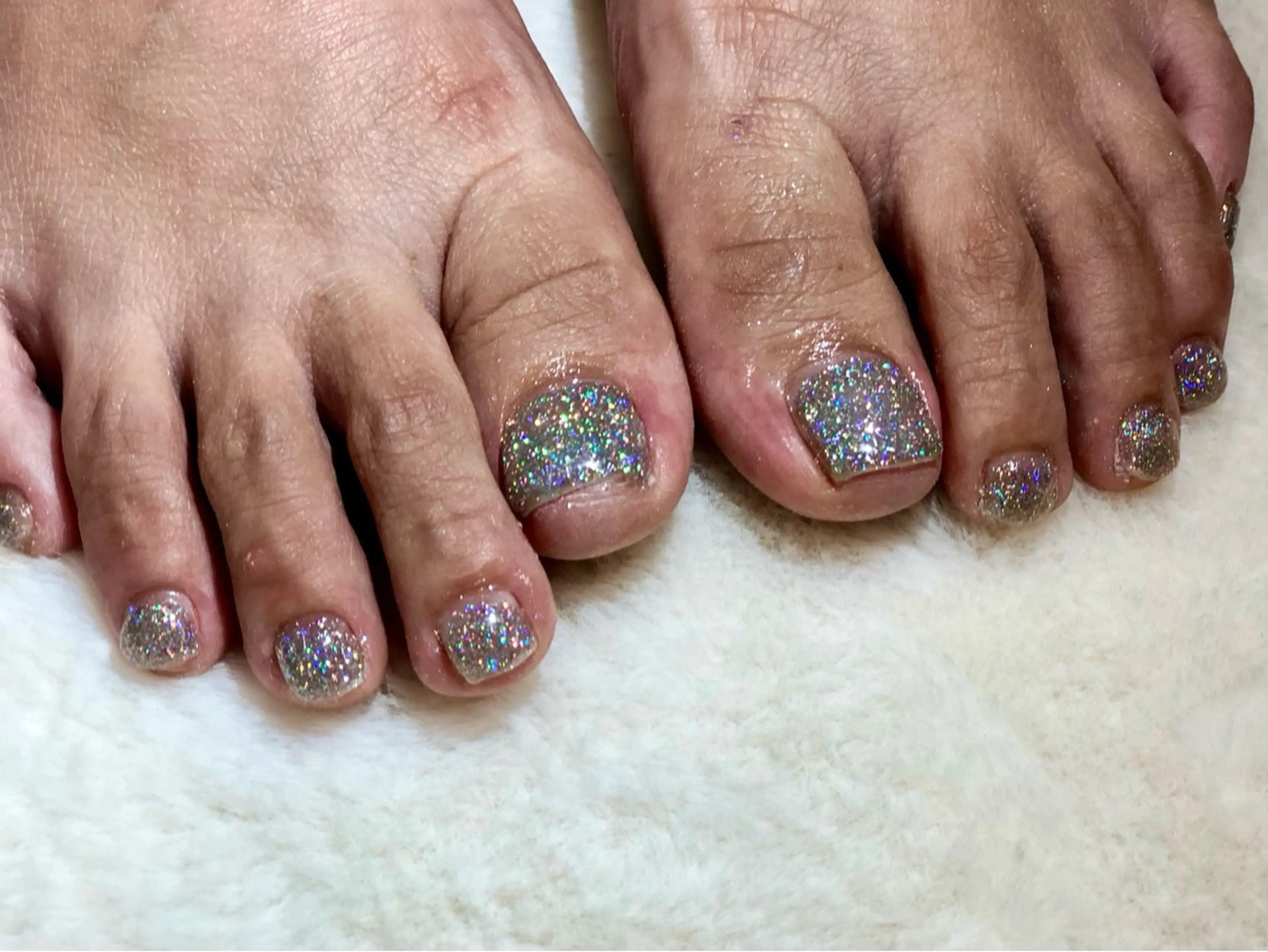 ネイル オーロラネイル フラッシュネイル フットネイル キラキラネイル 心斎橋Salon Epokkuのネイルデザイン