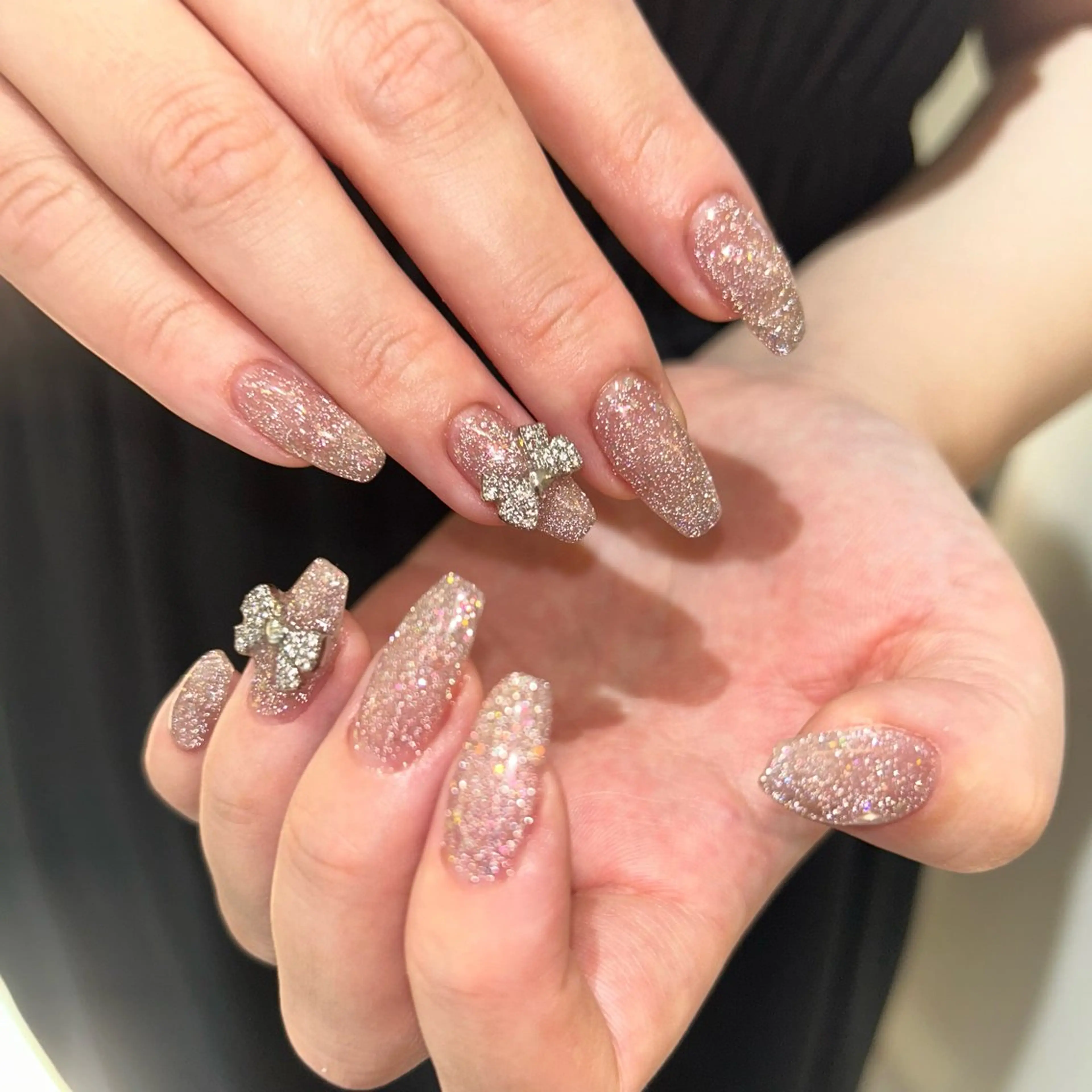 大人気‼️フラッシュネイル【オフあり】💫パラジェル/フィルイン/韓国ネイル/ワンホンネイルの写真