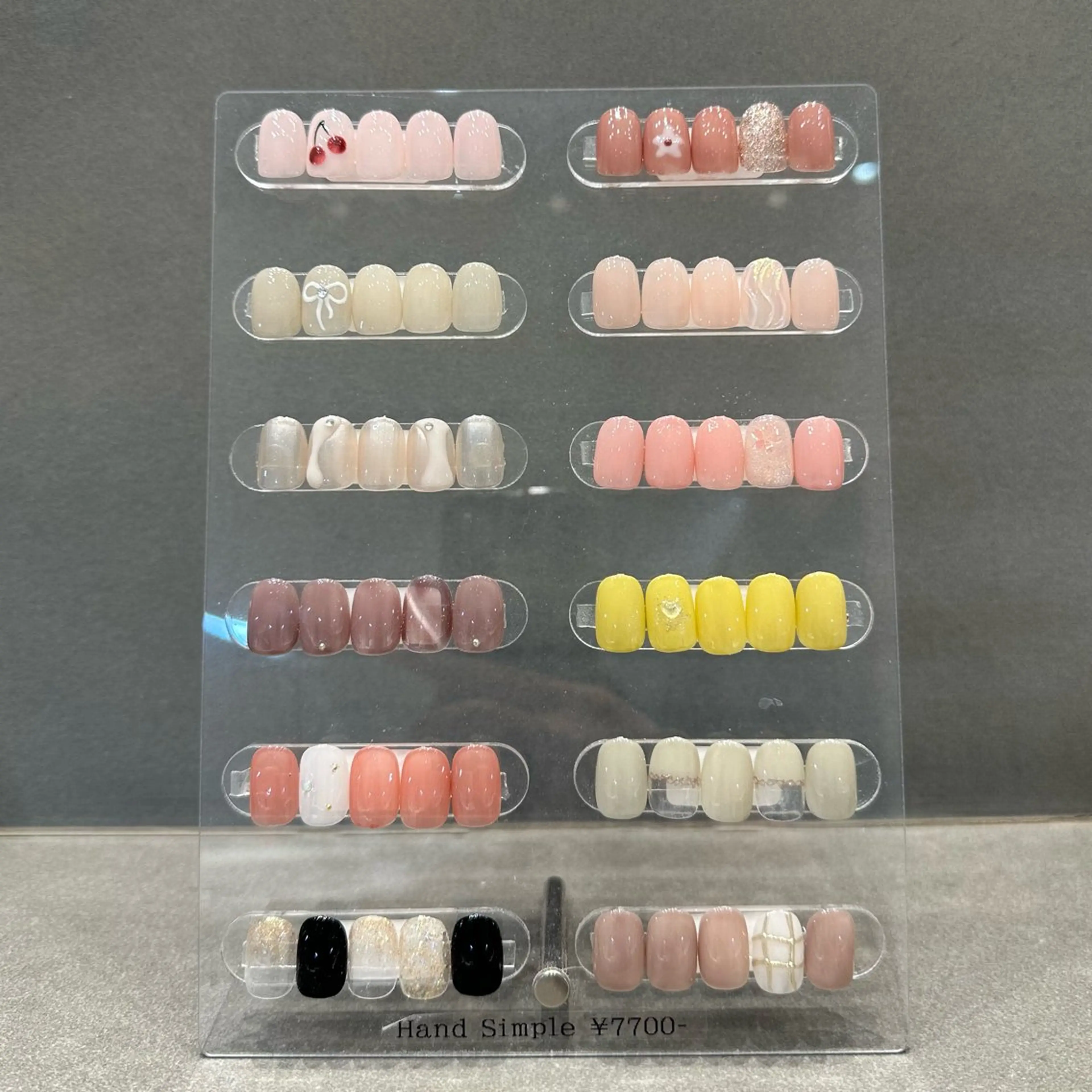 ネイル アートネイル シンプルネイル イシモト アカリのネイルデザイン