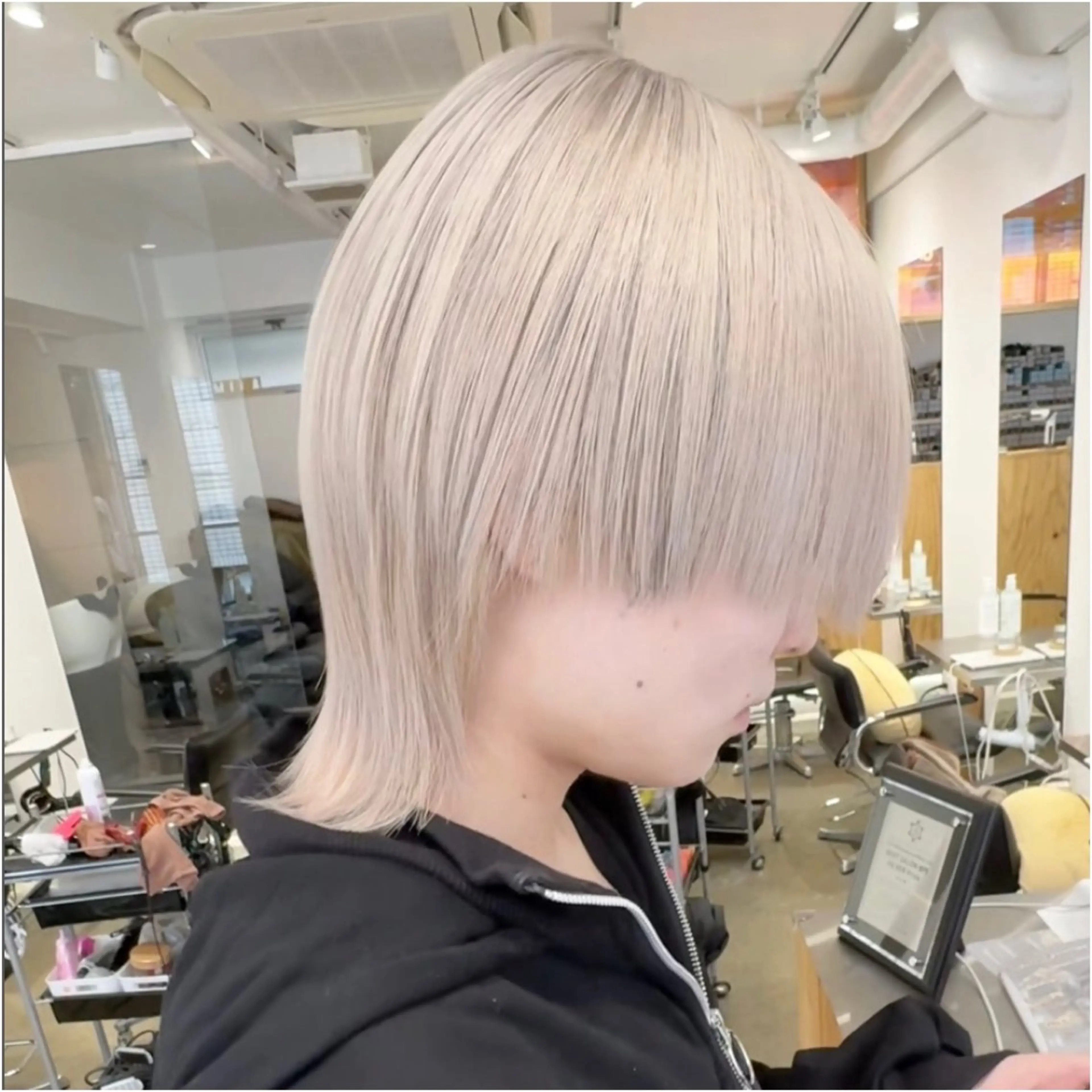 ショート カラー メンズ 圧倒的なケアブリーチ /髪質改善🩵松田のヘアスタイル