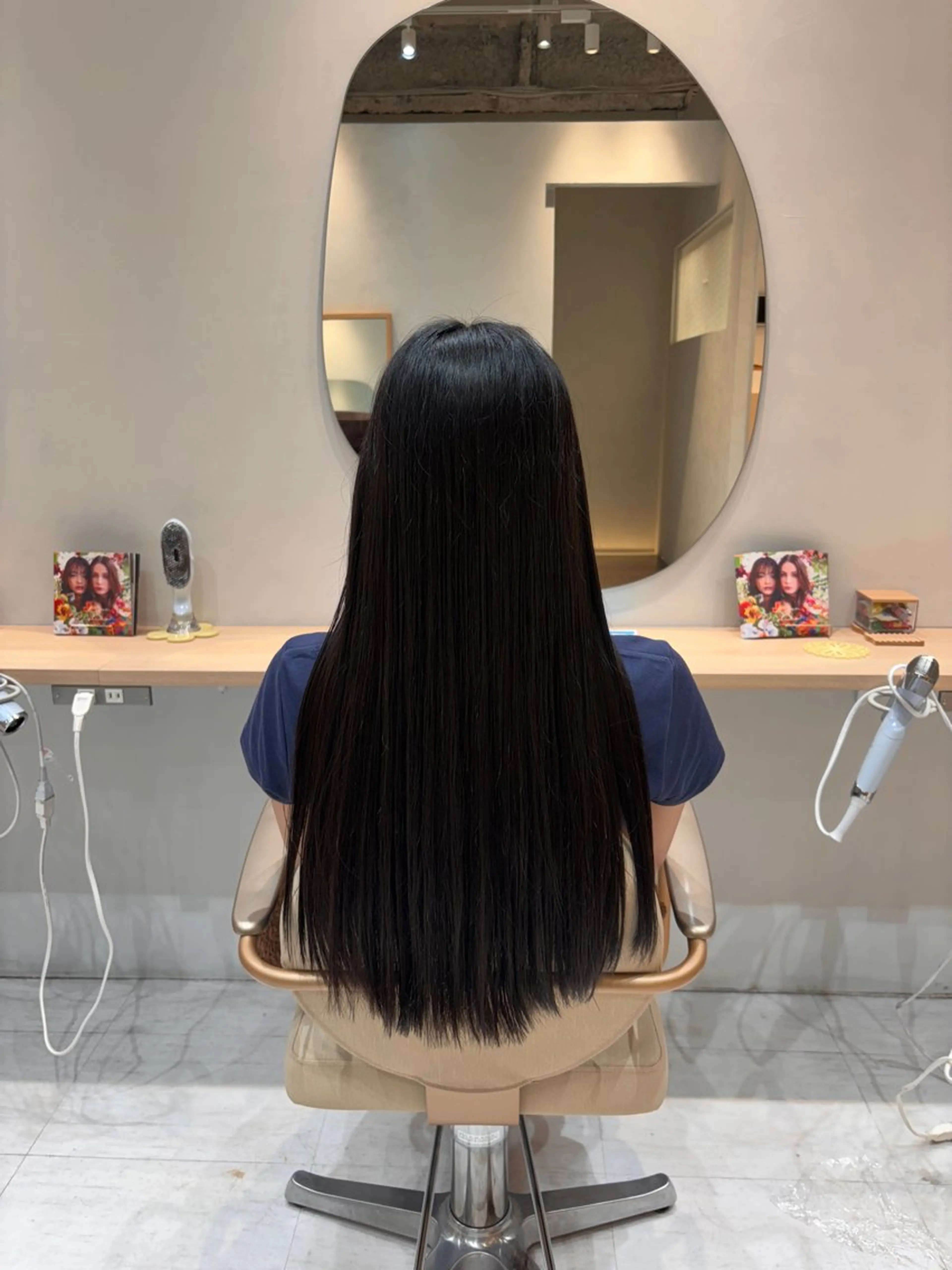 ロング 小林 琉花のヘアスタイル