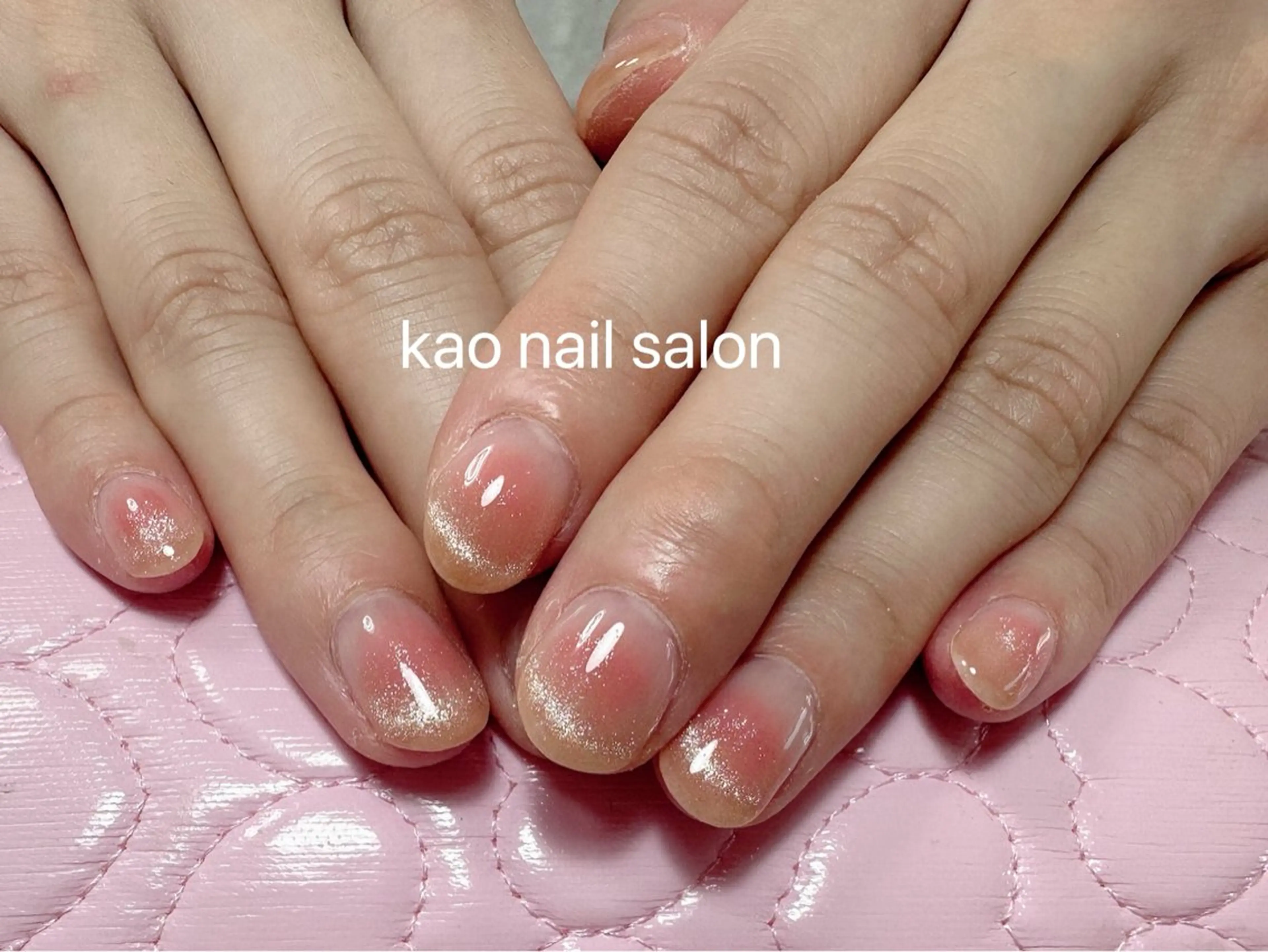 【フィルイン+美フォルム付き】初回ジェルオフ無料ケア込み チークネイル+マグネットグラデーション ¥6980の写真