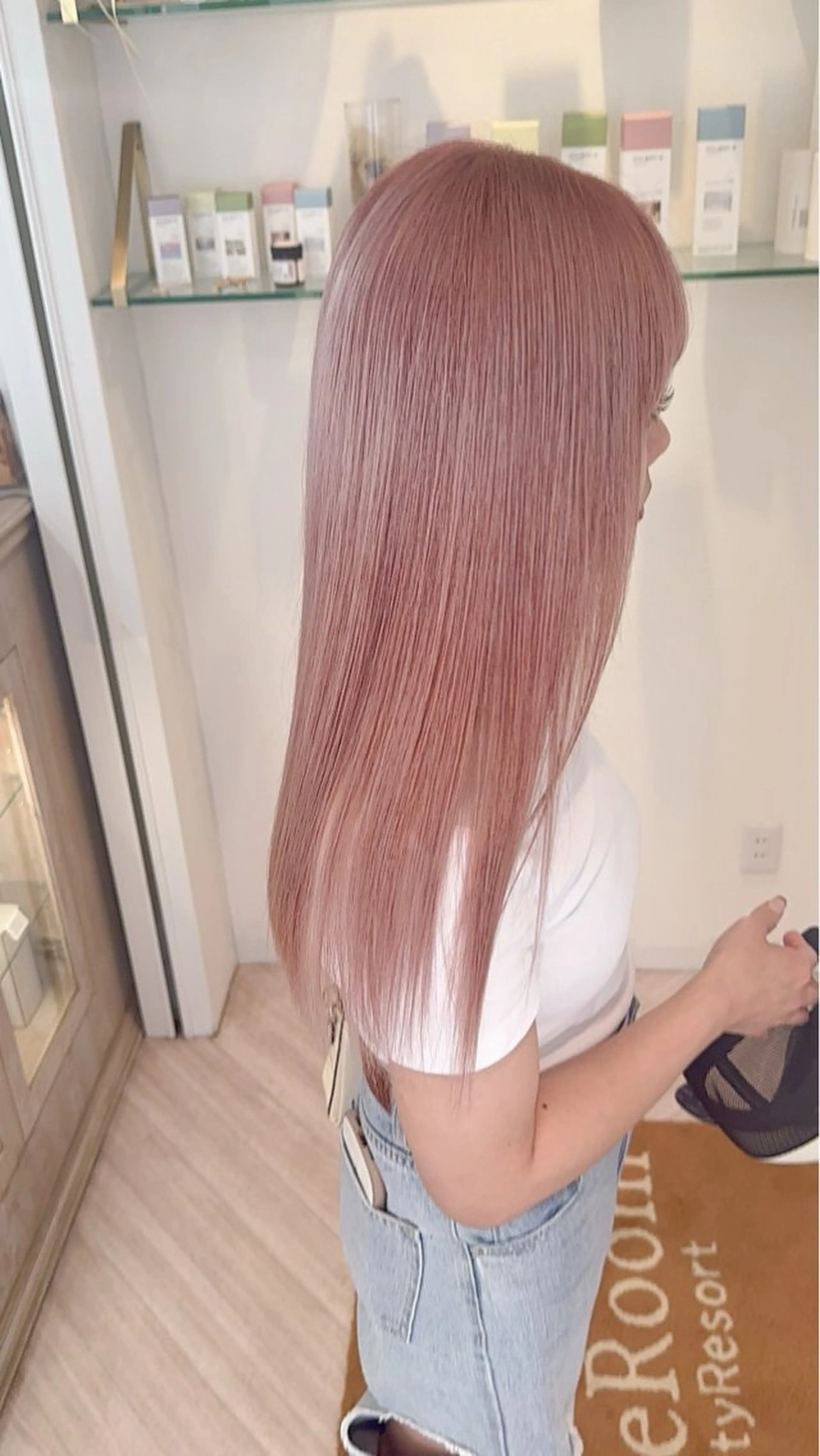 カラー Ziel所属・め みのヘアスタイル