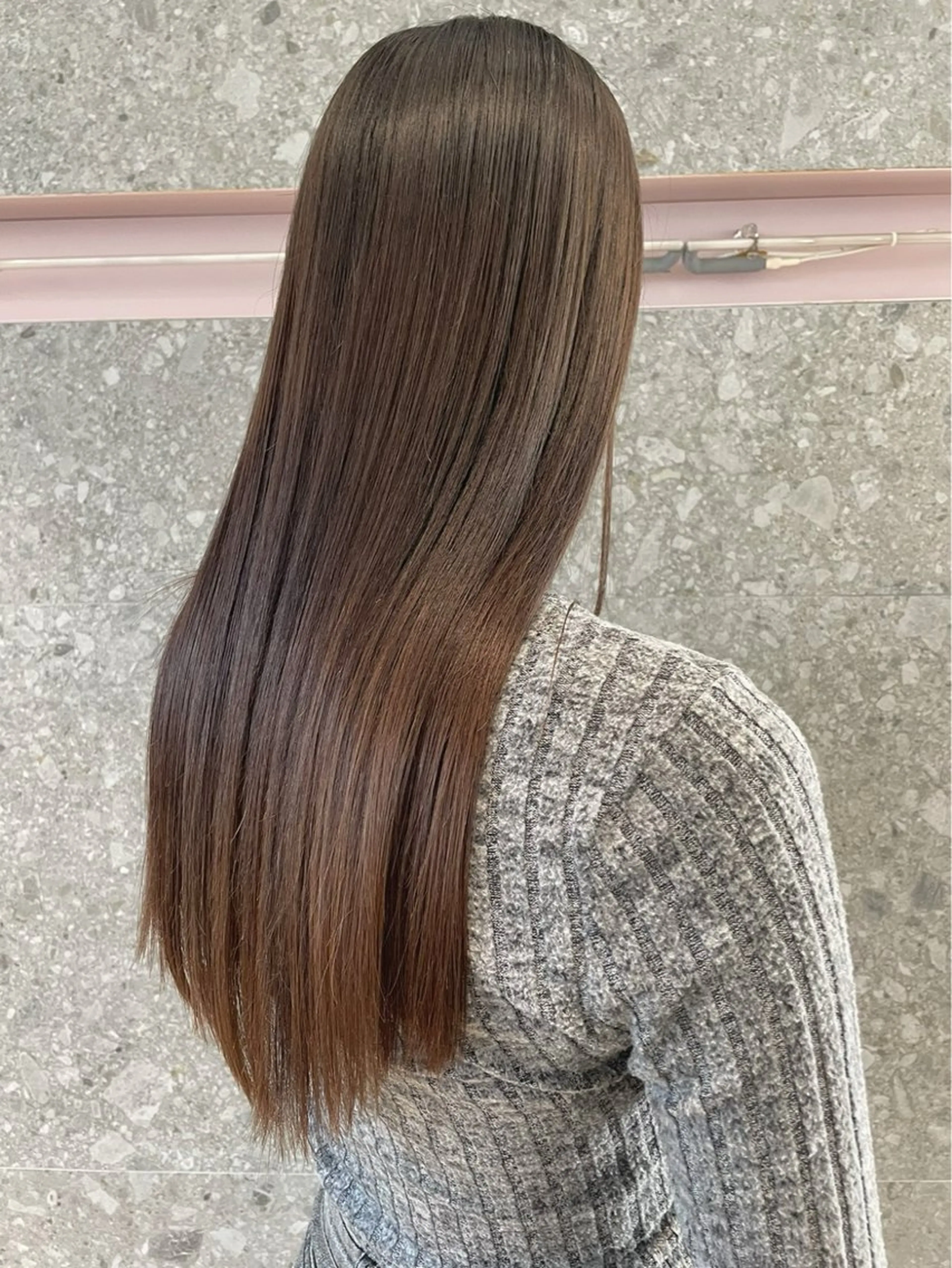 ロング トリートメント カット トリートメント 山下 千明のヘアスタイル