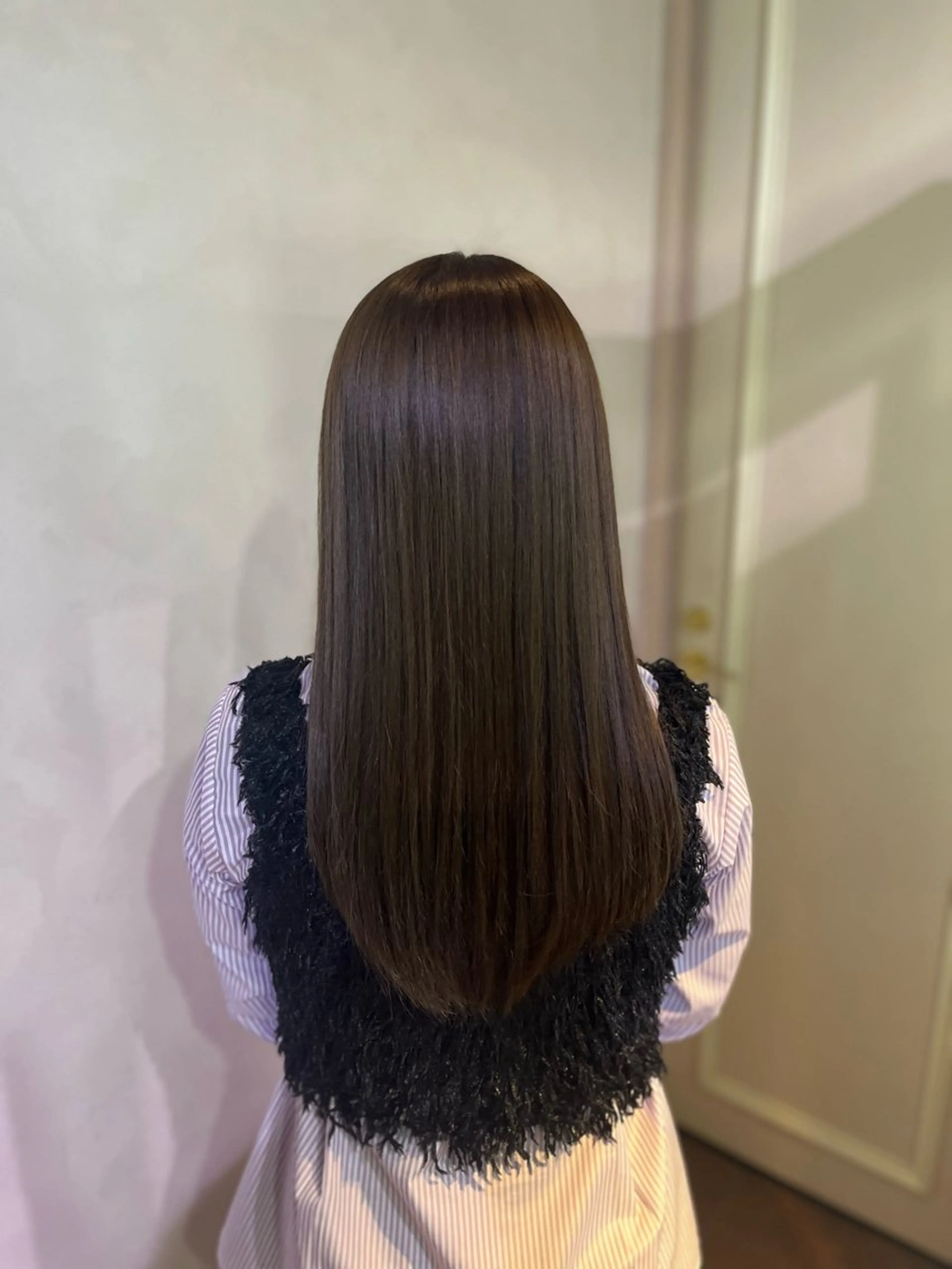 カラー 塩見 千晶のヘアスタイル
