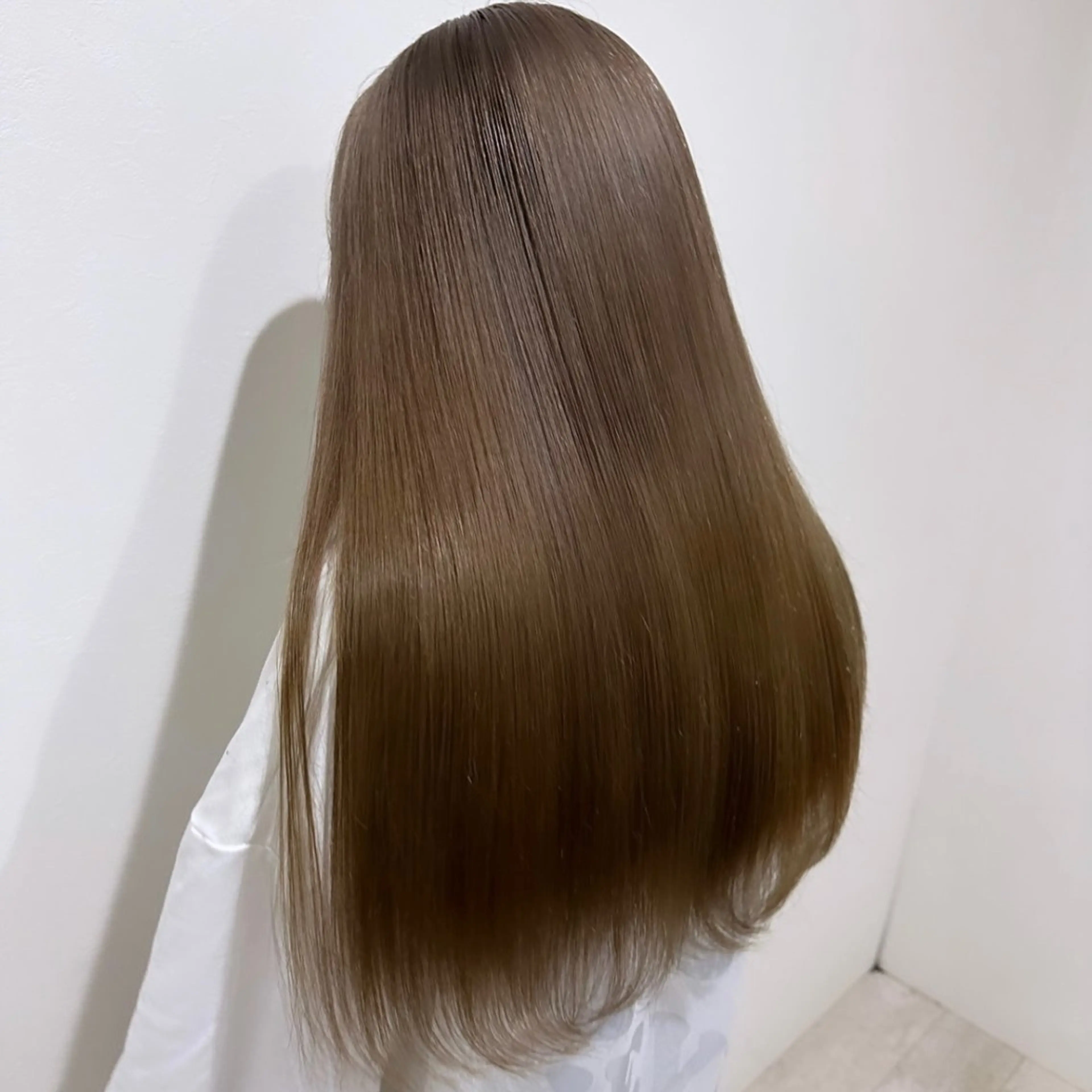 ロング カラー なつき/派手髪カラー /艶髪カラーのヘアスタイル