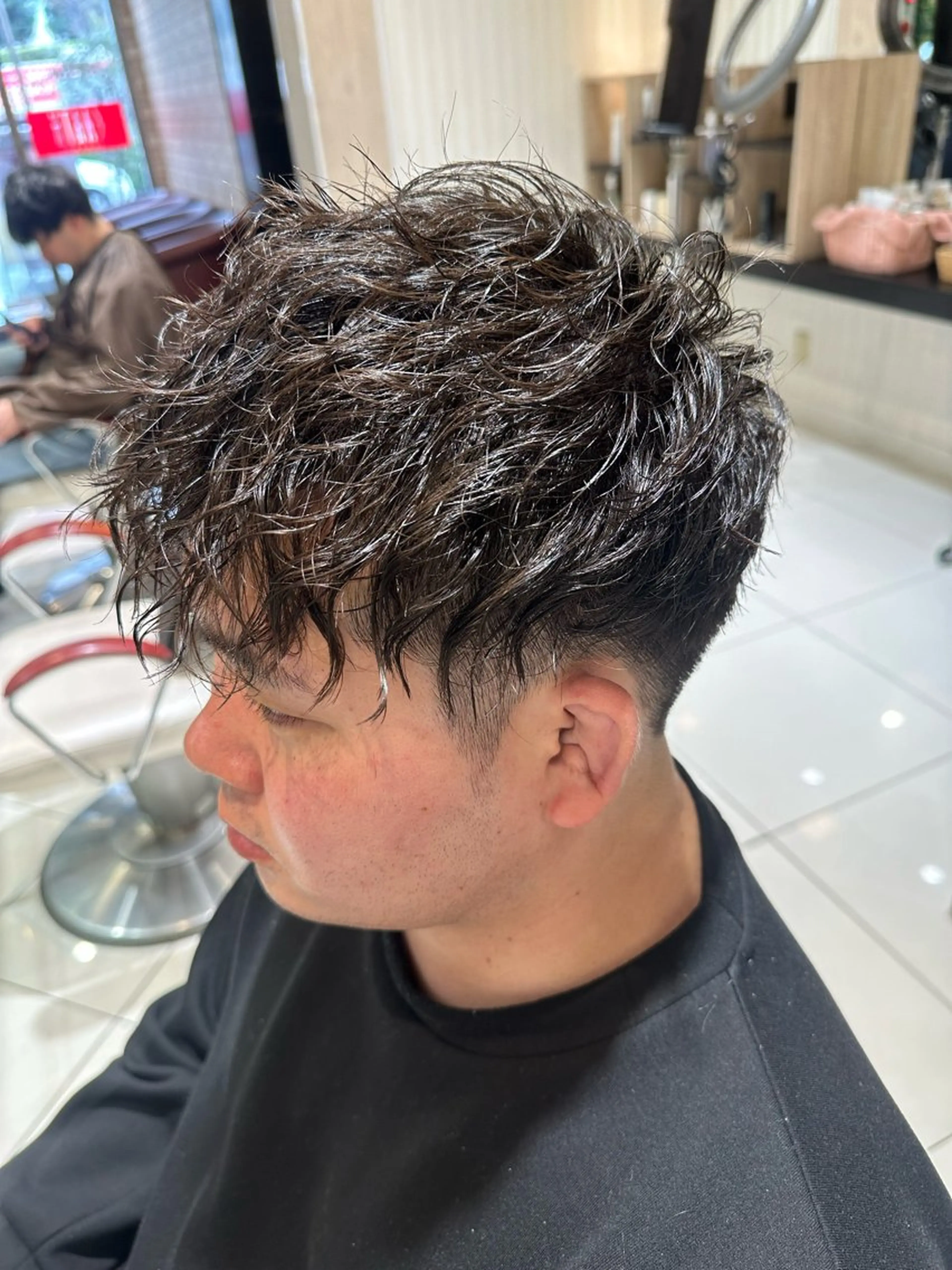 ショート パーマ メンズ メンズパーマ 波巻きパーマ 💈メンズ特化 美容師サキ💈のヘアスタイル