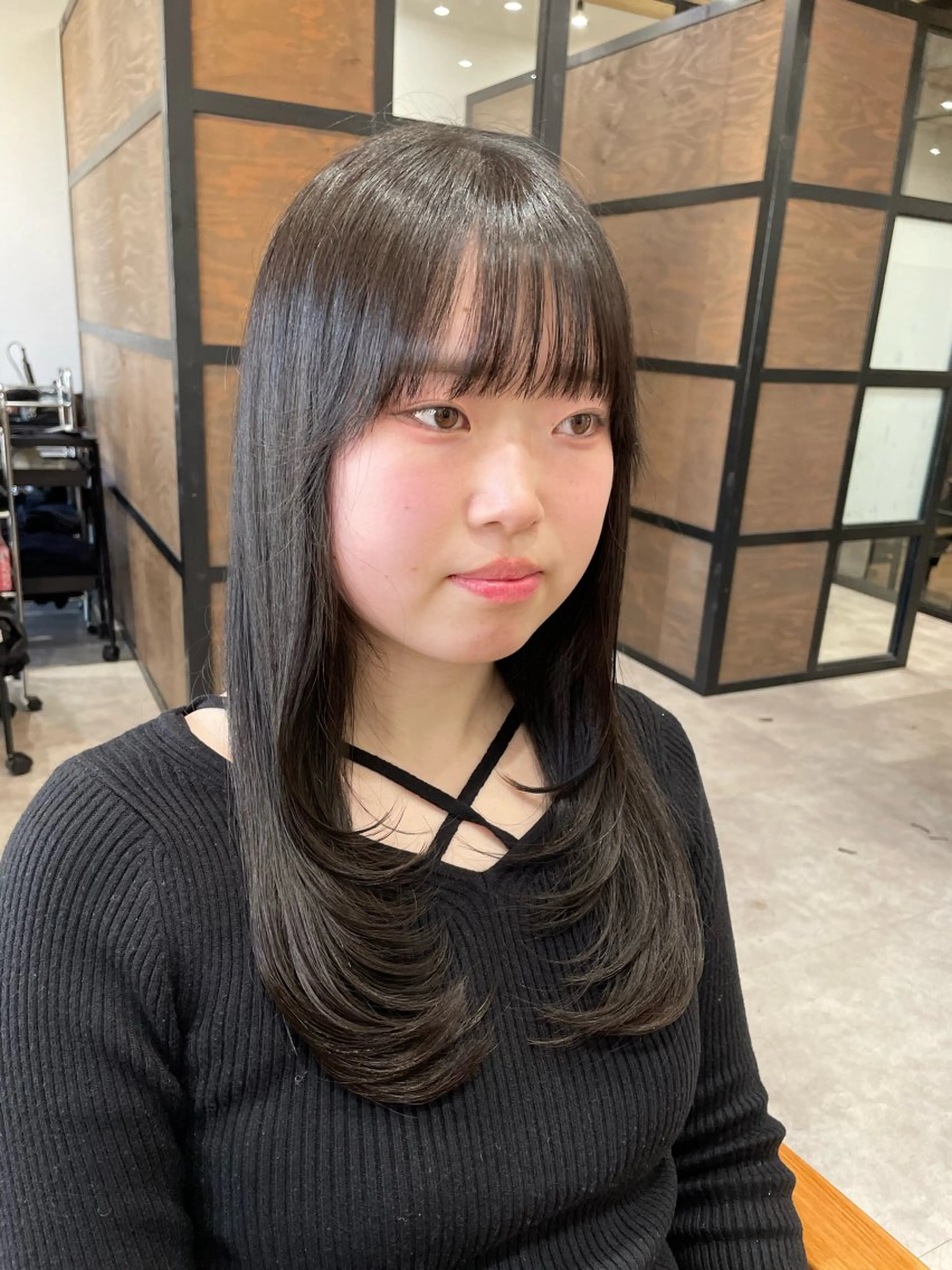 ミディアム 韓国カット/透明感 Re.Labo岡本のヘアスタイル