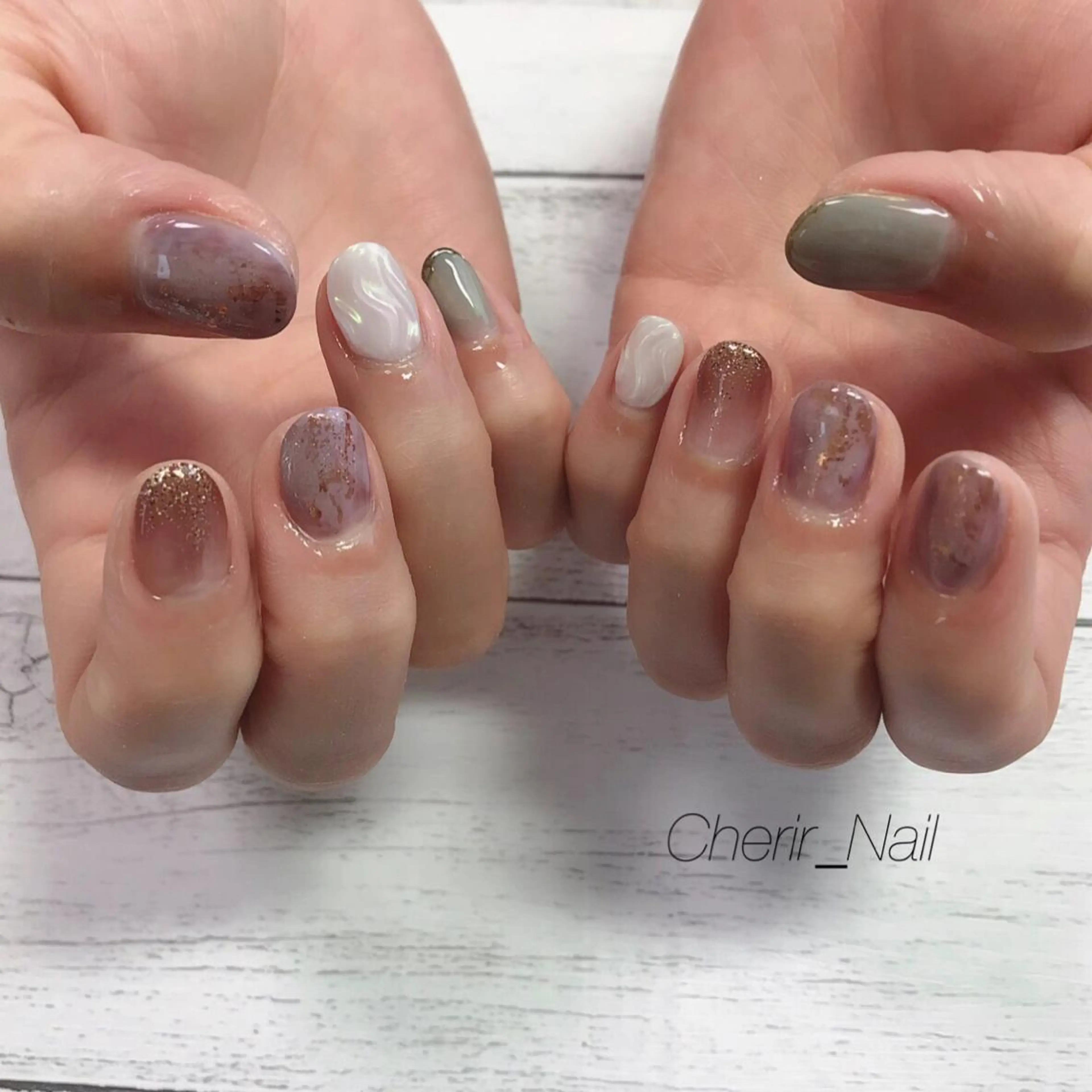 ネイル アートネイル 大理石ネイル(マーブル) ミラーネイル ニュアンスネイル ワンカラーネイル ハンドネイル Cherirnail kaoriのネイルデザイン