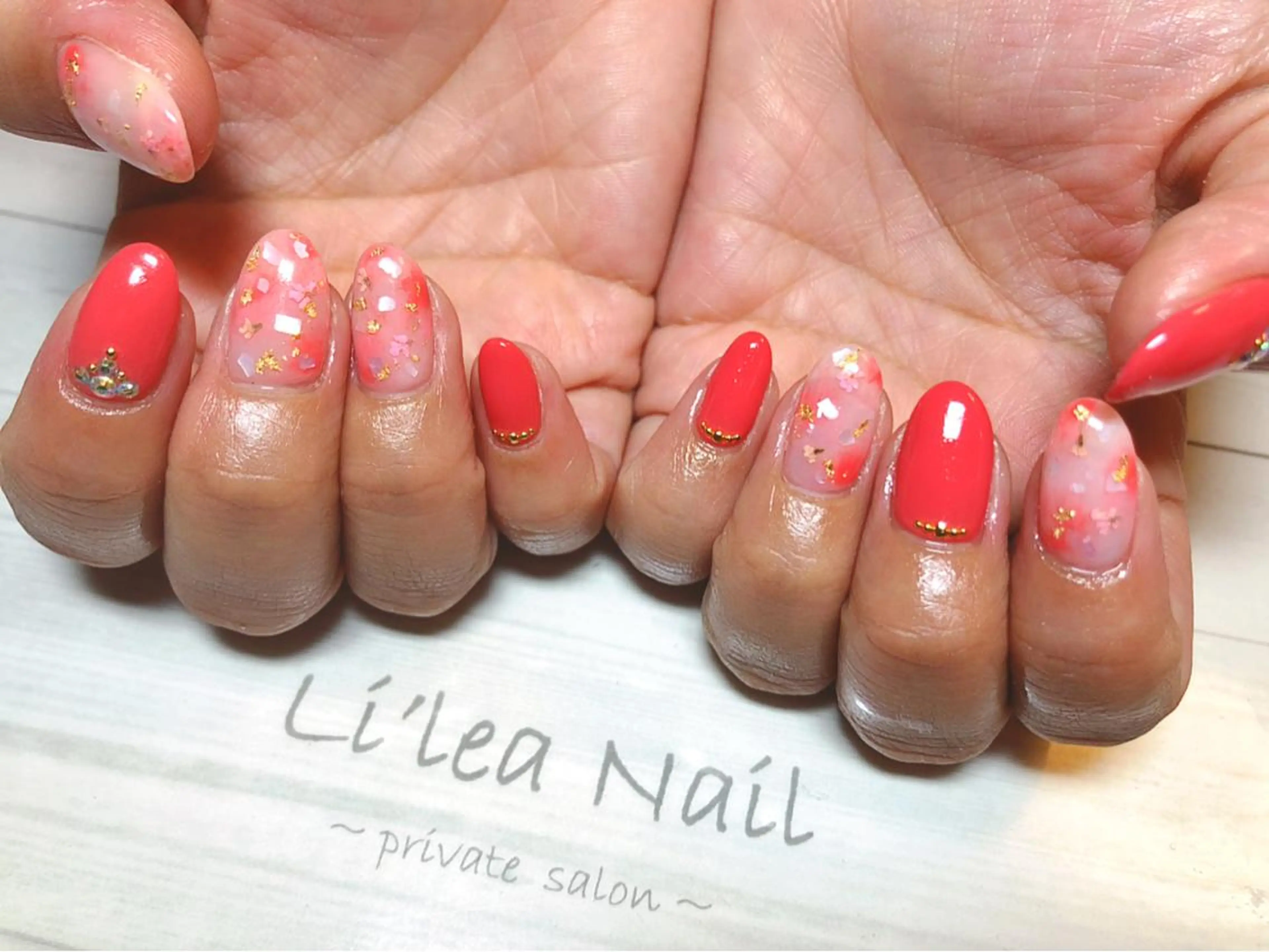 ネイル Li'leaNail AINAのネイルデザイン
