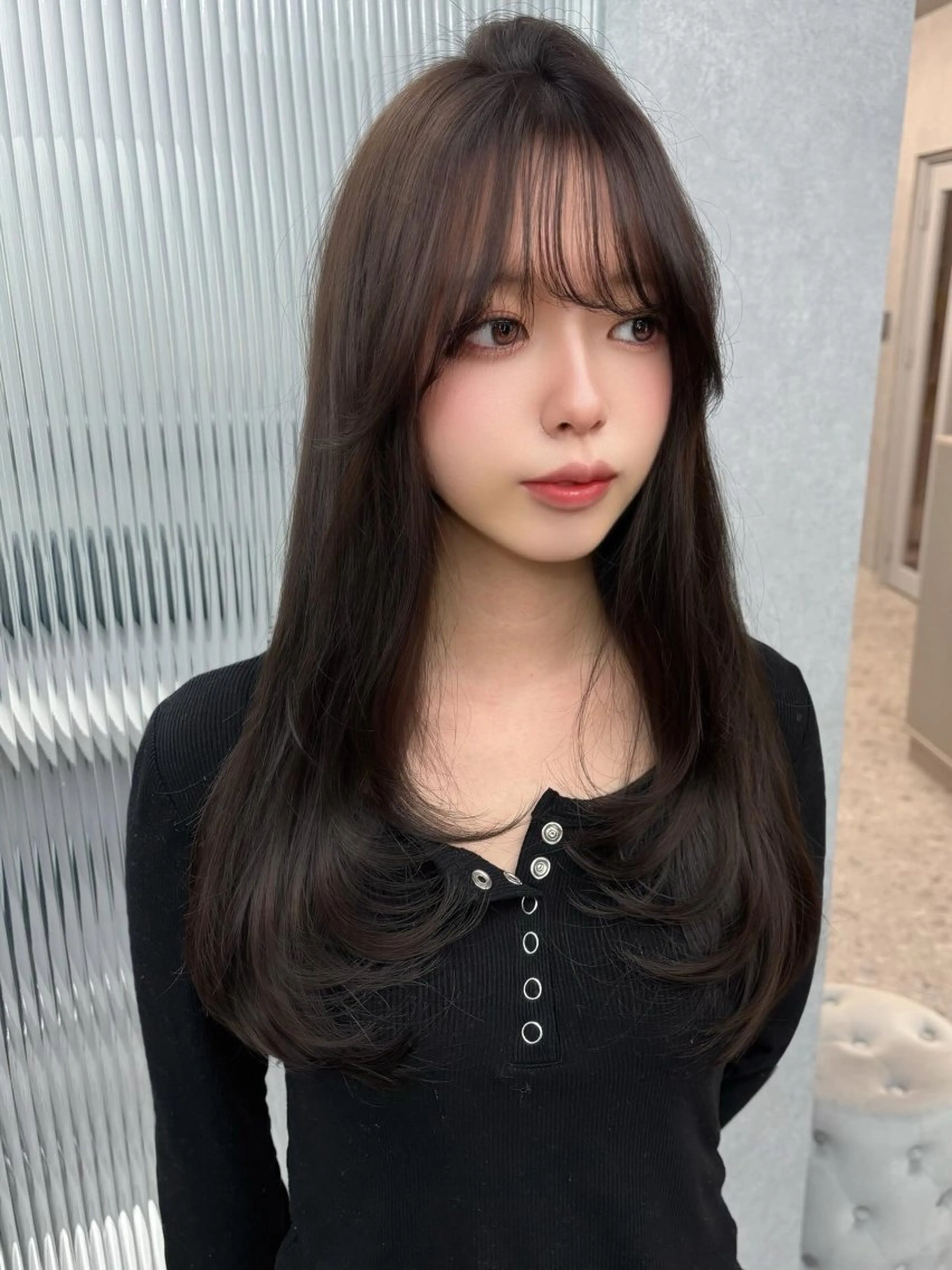 ロング カラー ベージュカラー ブリーチ ダブルカラー ラベンダーカラー ラベンダーベージュ 友田 那都のヘアスタイル