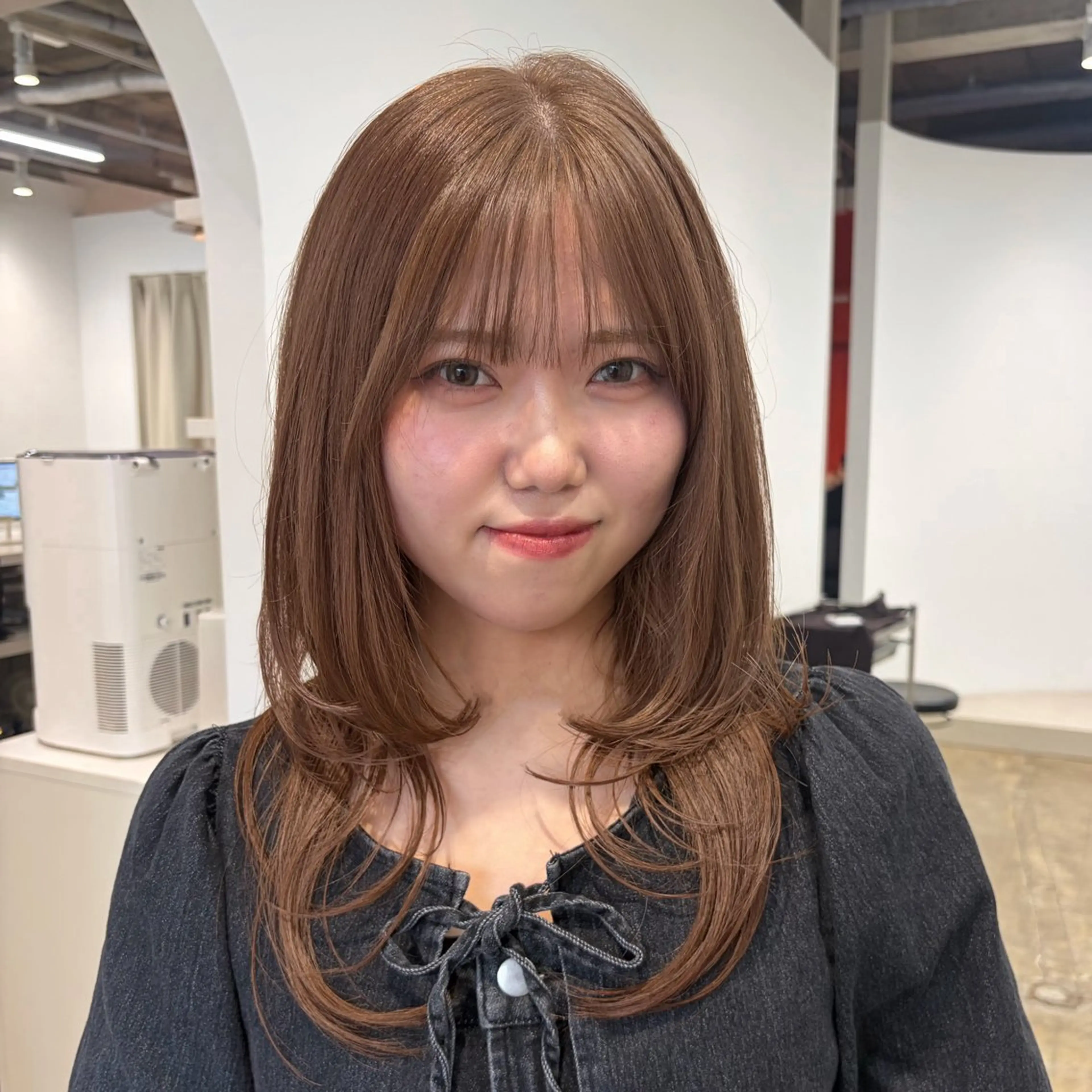 セミロング ヘアカラー mihane fit hueのヘアスタイル