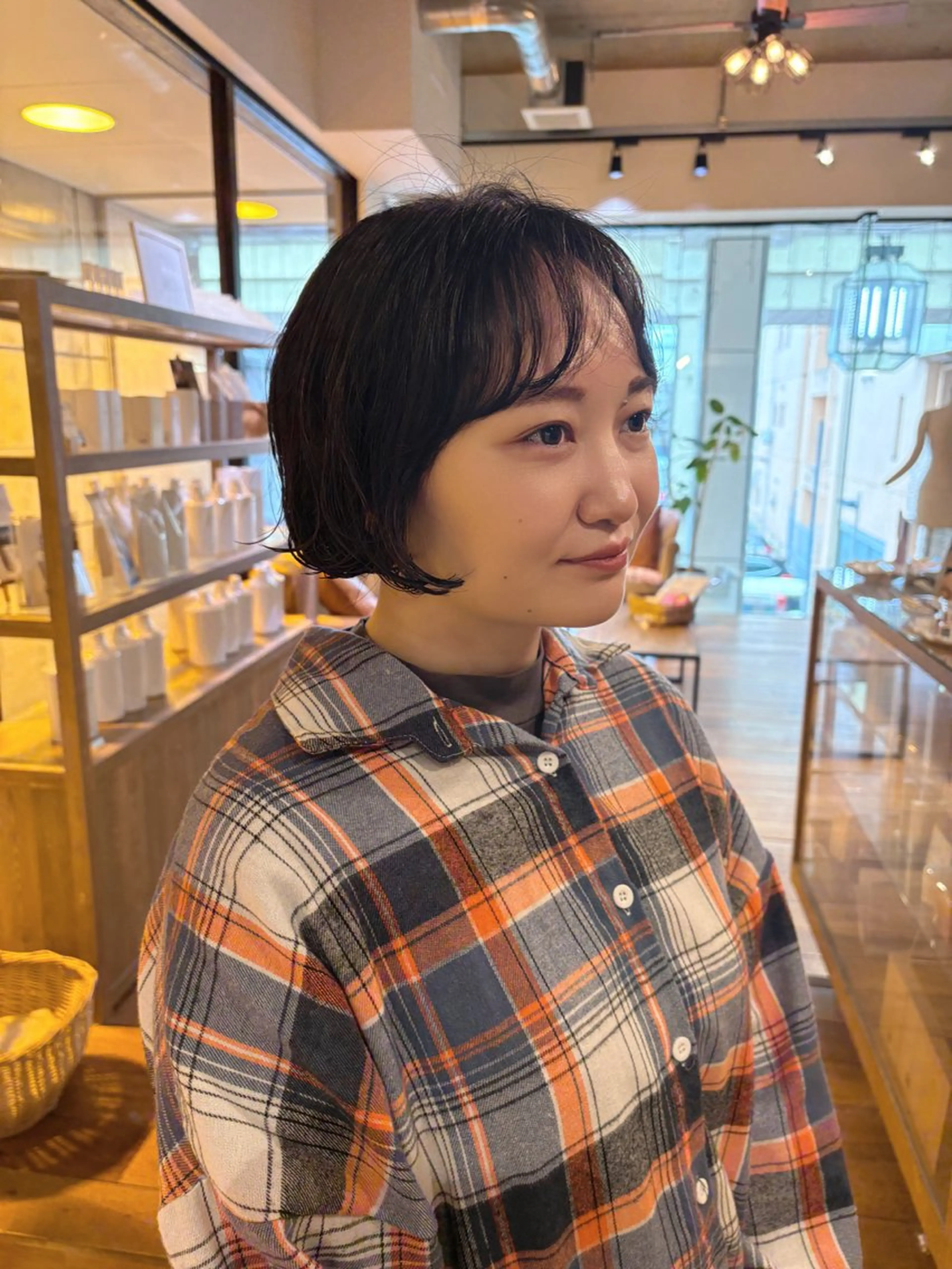 ⭐️レディースカット＋生コラパーマの写真