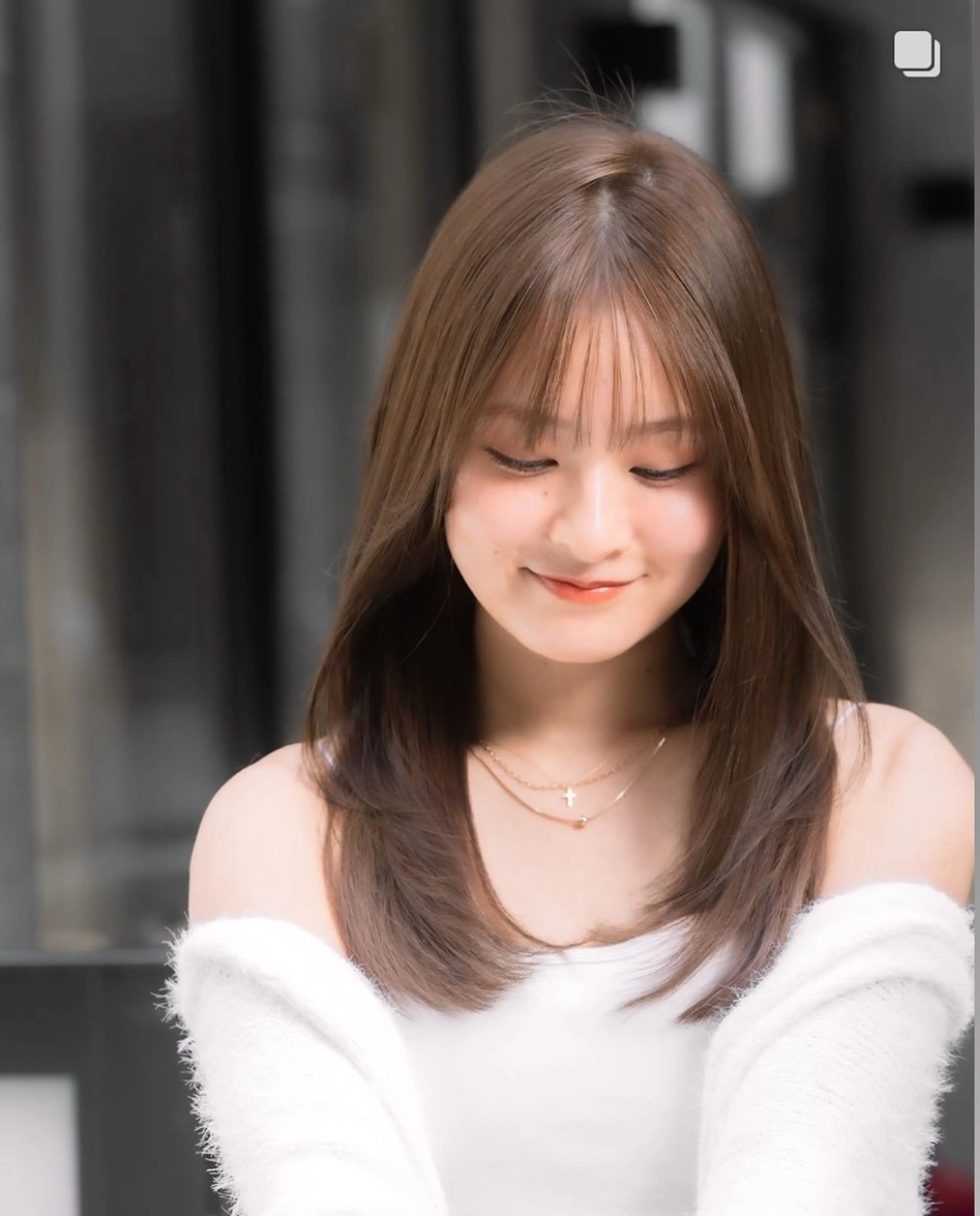 ミディアム カラー ブリーチ ブラウンカラー ダブルカラー ヘーゼル ブリーチなしカラー レイヤー/グレージュ 渋谷表参道/小森波琉のヘアスタイル